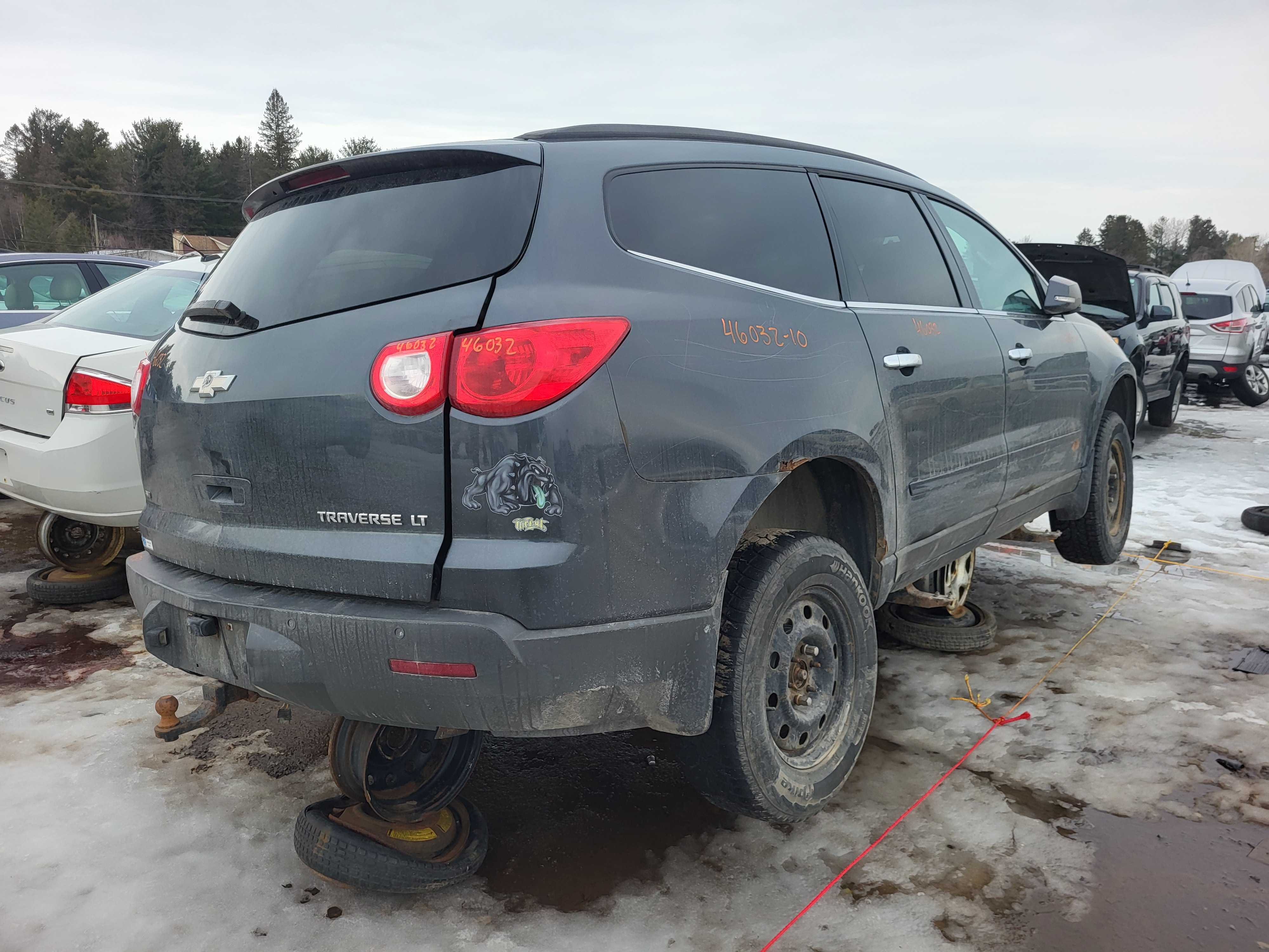 CHEVROLET TRAVERSE 2010