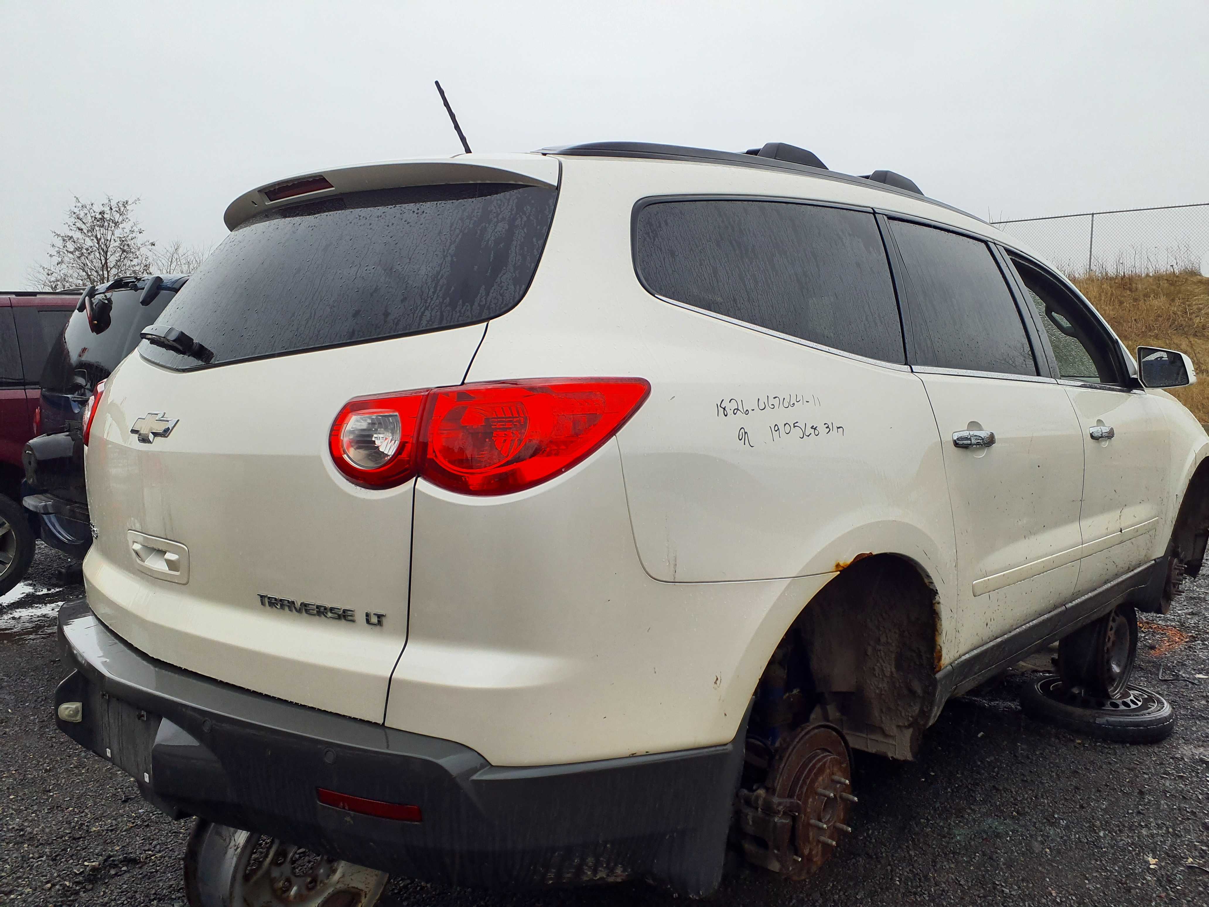 CHEVROLET TRAVERSE 2011