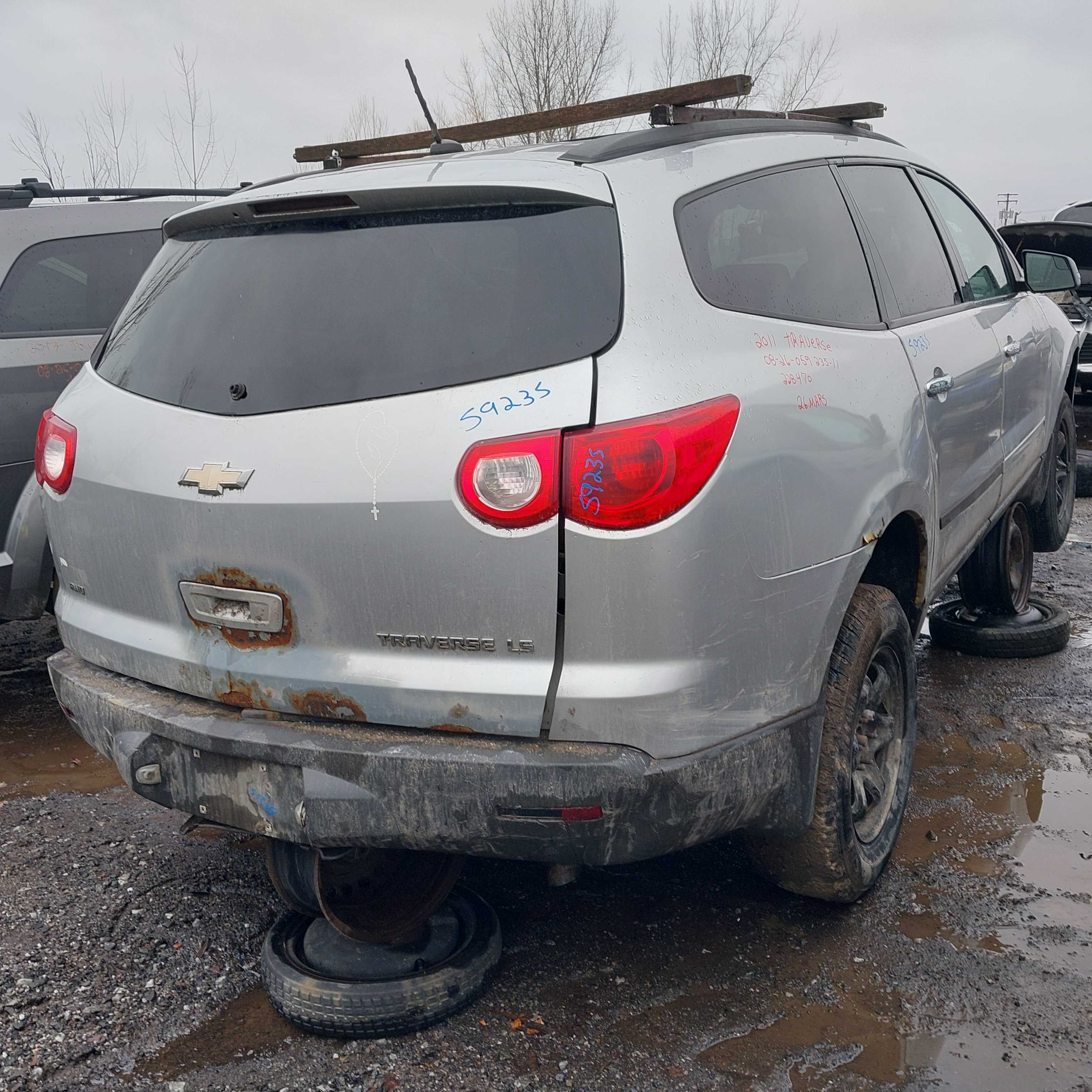 CHEVROLET TRAVERSE 2011