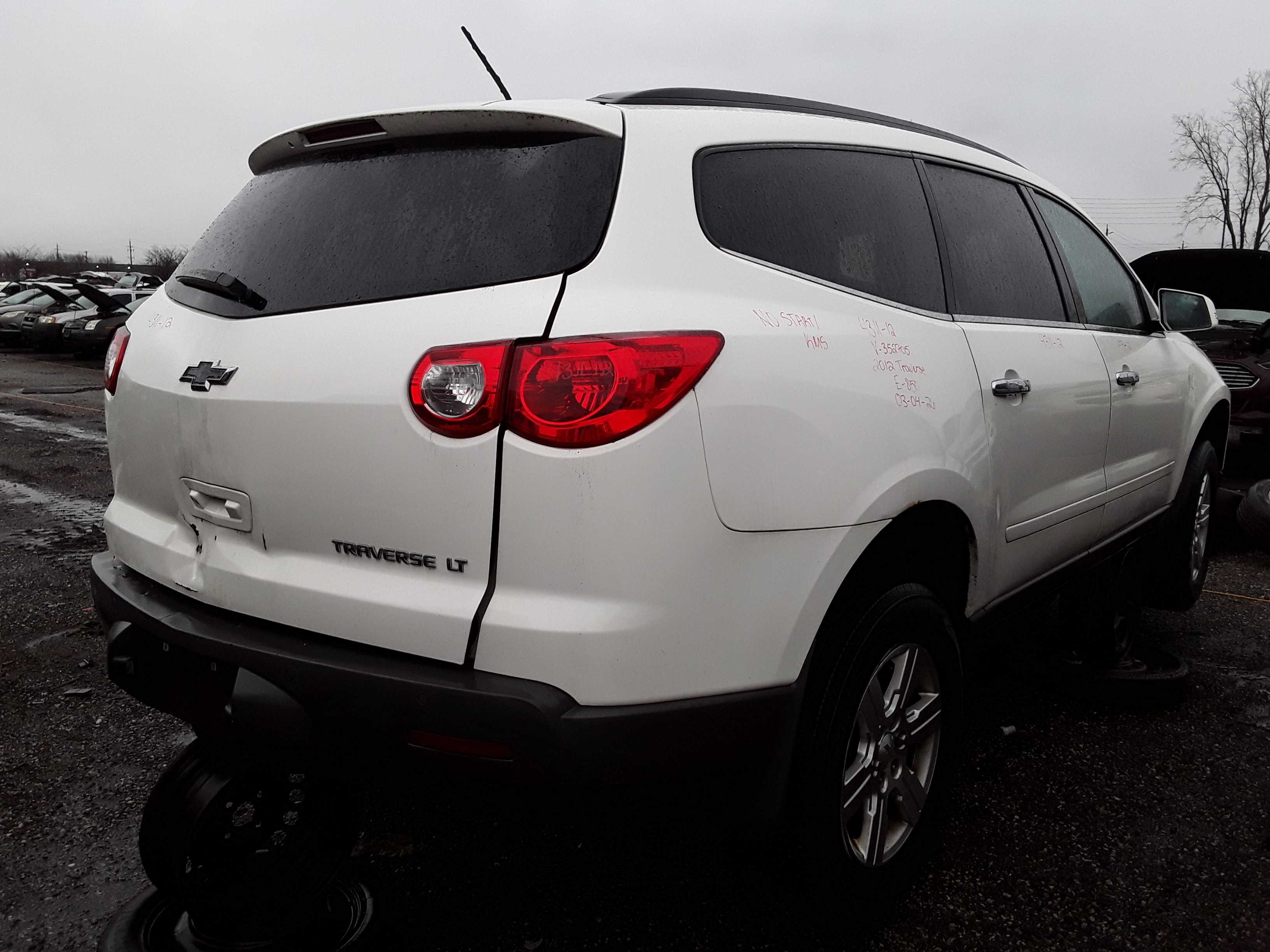 CHEVROLET TRAVERSE 2012