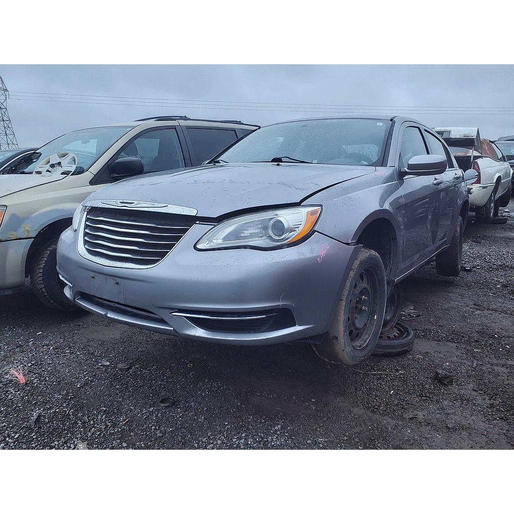 CHRYSLER 200 2013