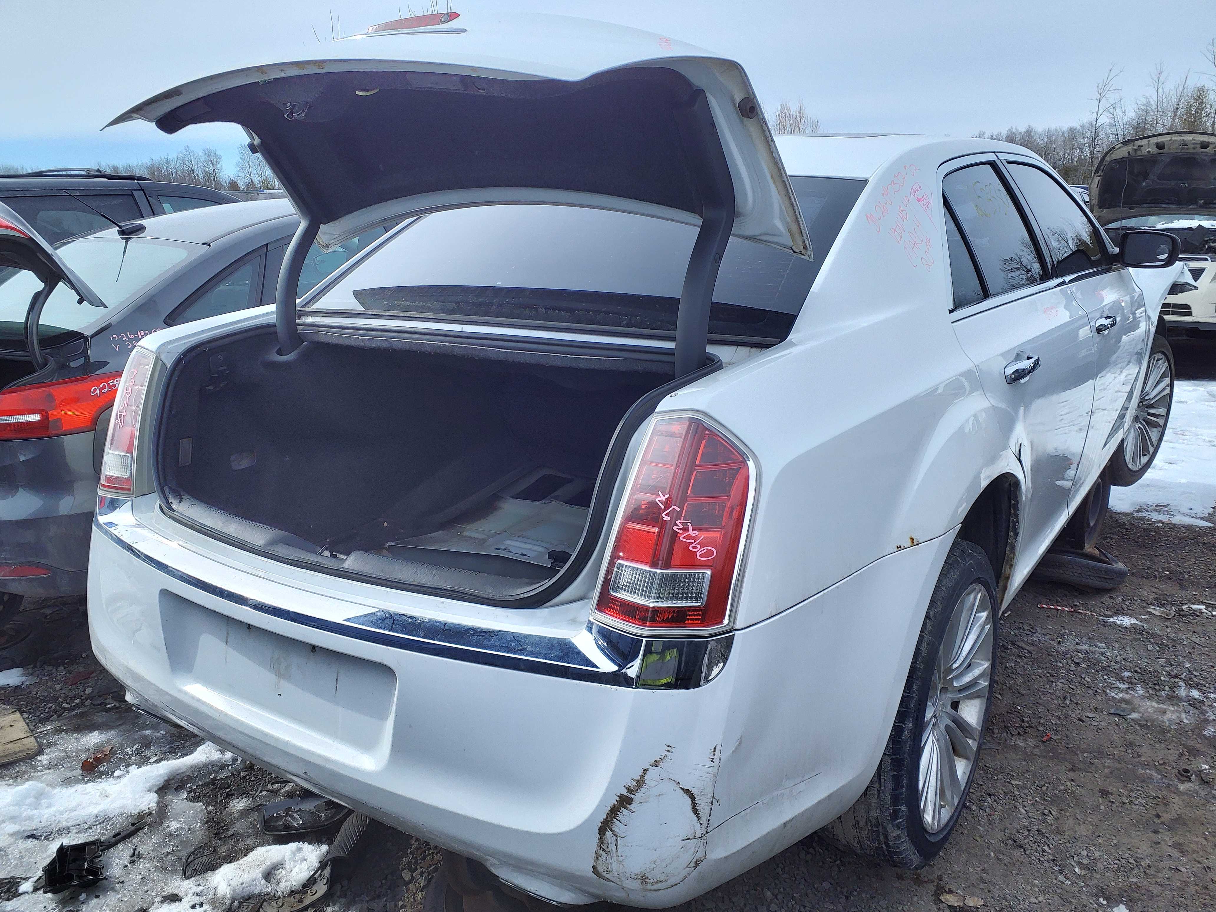 CHRYSLER 300 2012