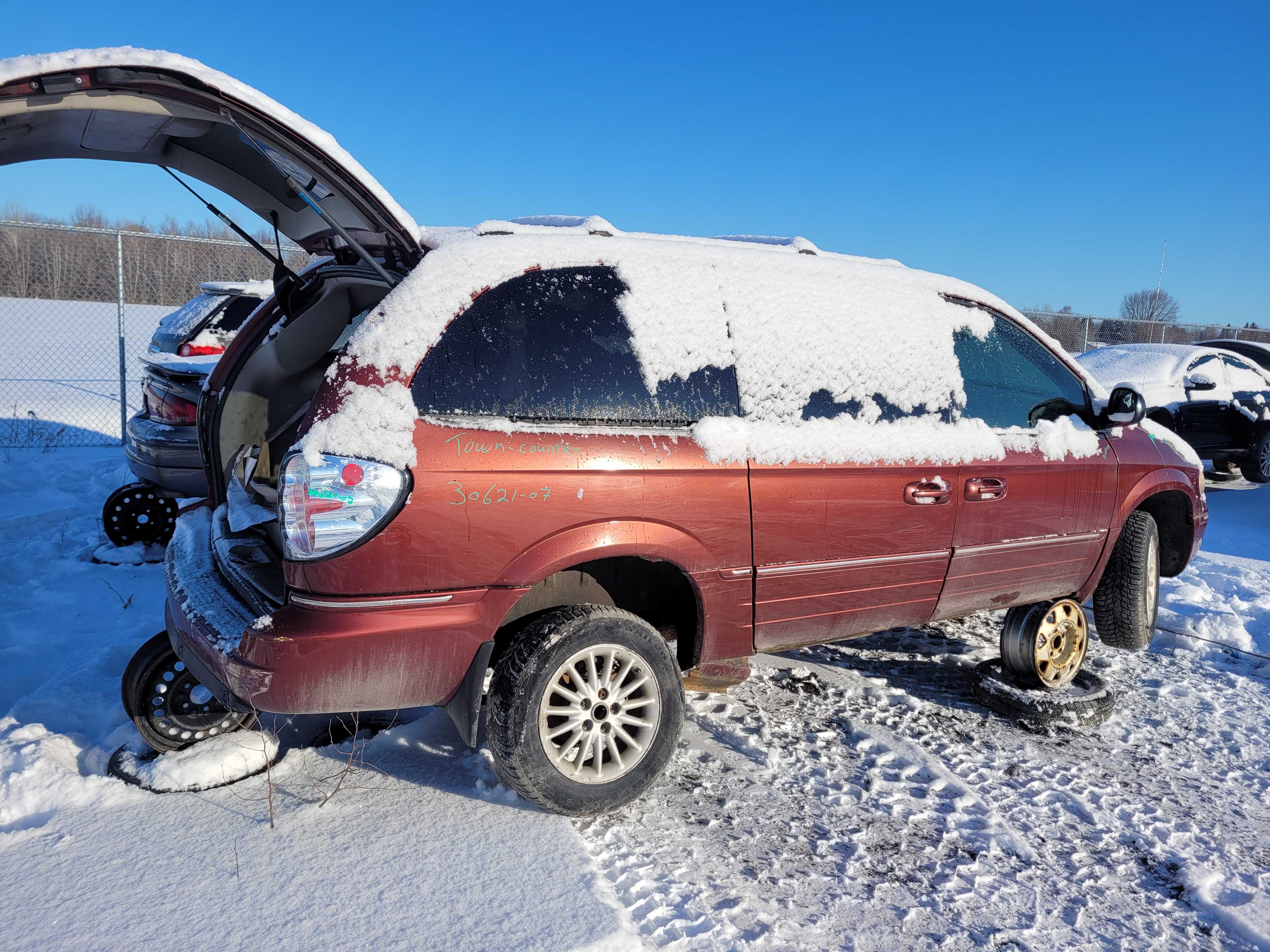 CHRYSLER TOWN &amp; COUNTRY 2007