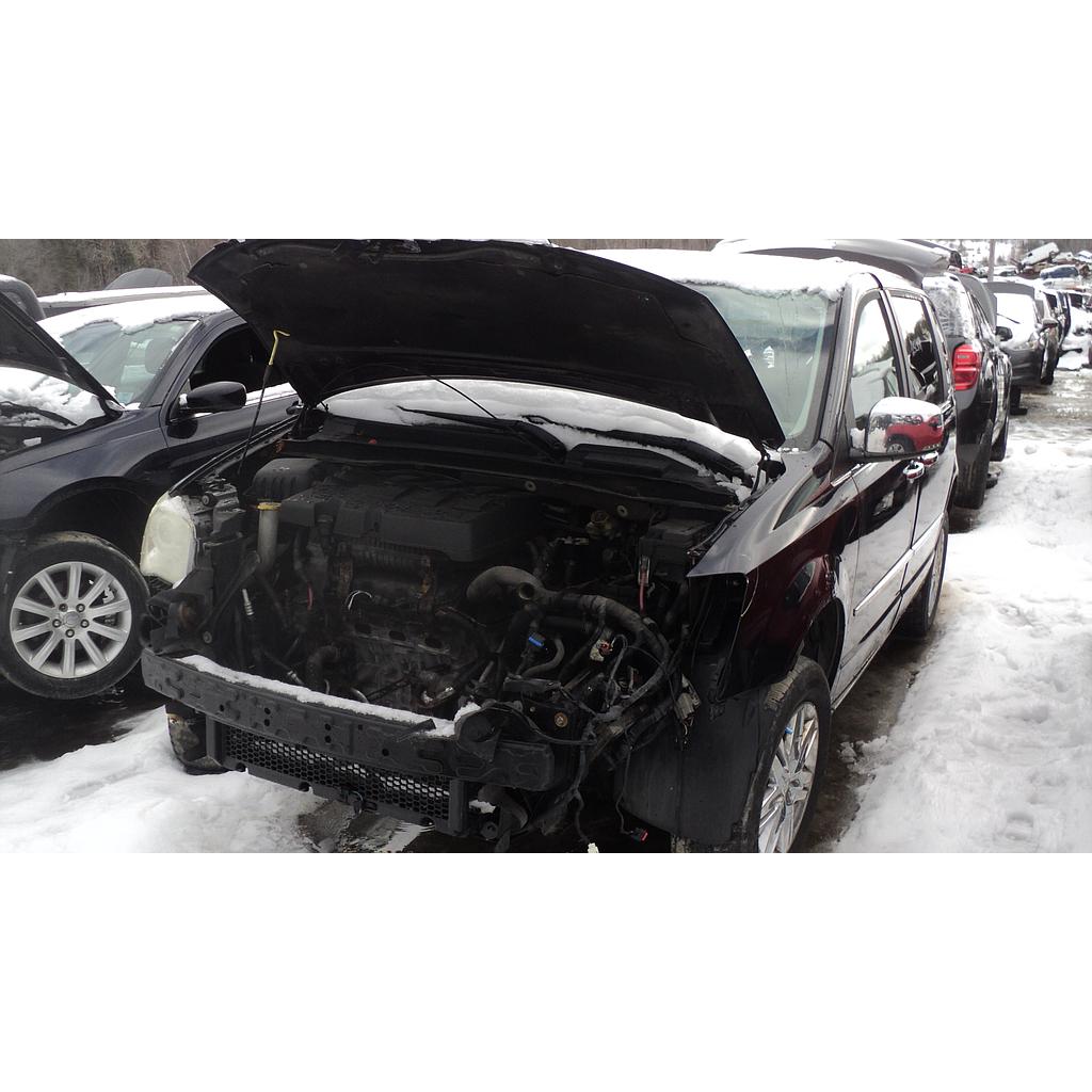 CHRYSLER TOWN &amp; COUNTRY 2010