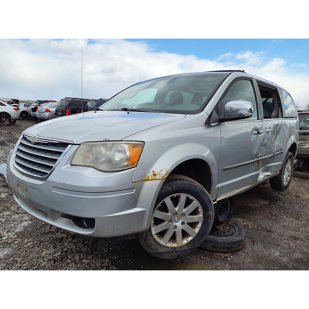 CHRYSLER TOWN &amp; COUNTRY 2010