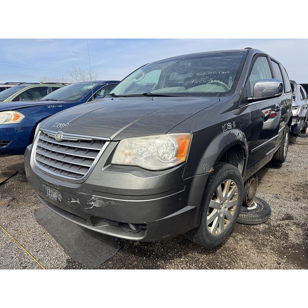 CHRYSLER TOWN &amp; COUNTRY 2010