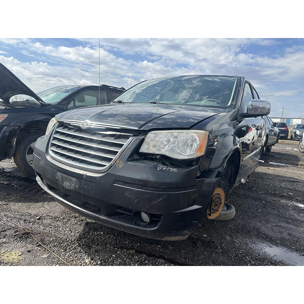 CHRYSLER TOWN &amp; COUNTRY 2010