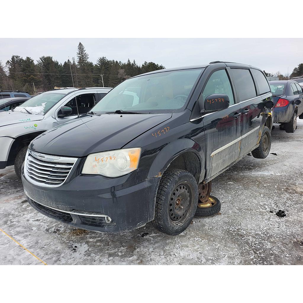 CHRYSLER TOWN &amp; COUNTRY 2011
