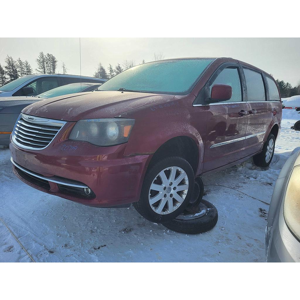 CHRYSLER TOWN &amp; COUNTRY 2013