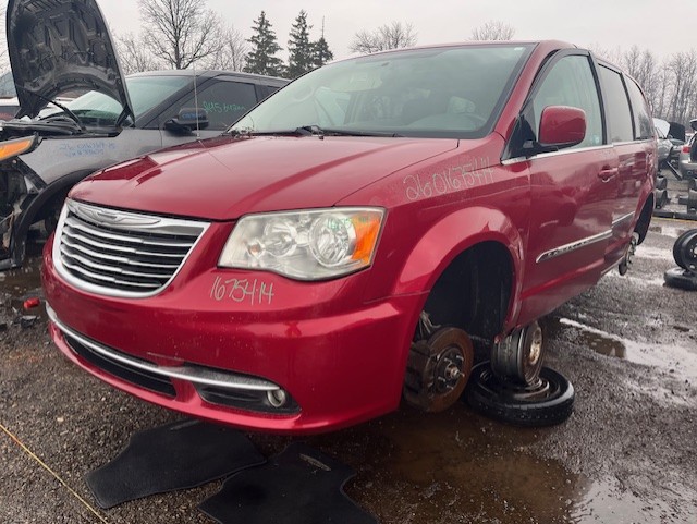 CHRYSLER TOWN &amp; COUNTRY 2014