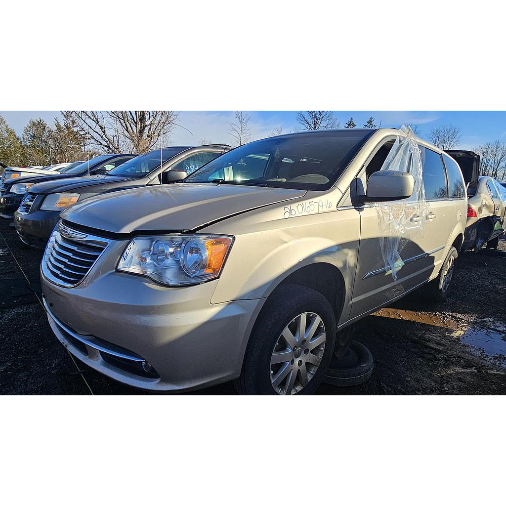 CHRYSLER TOWN &amp; COUNTRY 2016