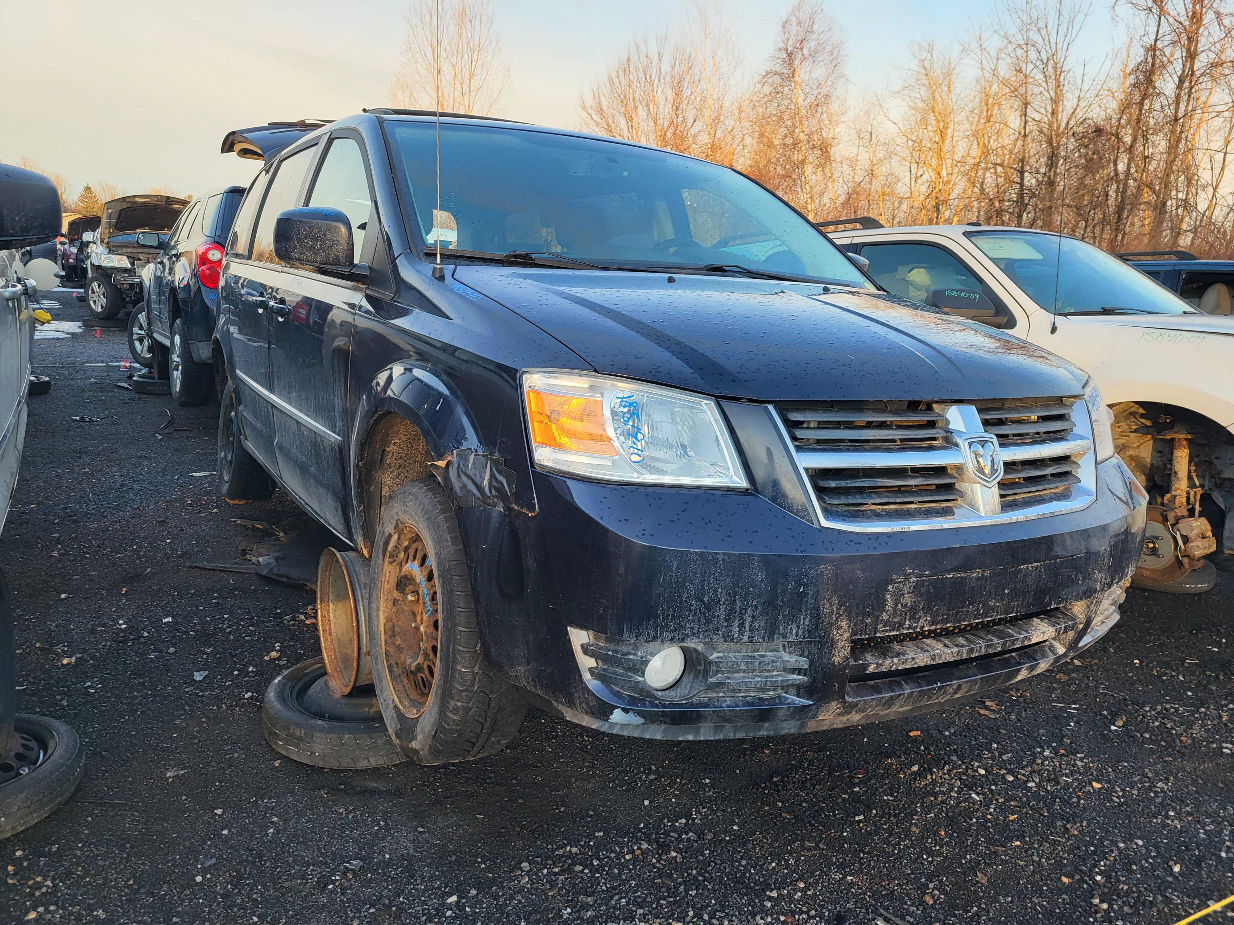 DODGE GRAND CARAVAN 2010