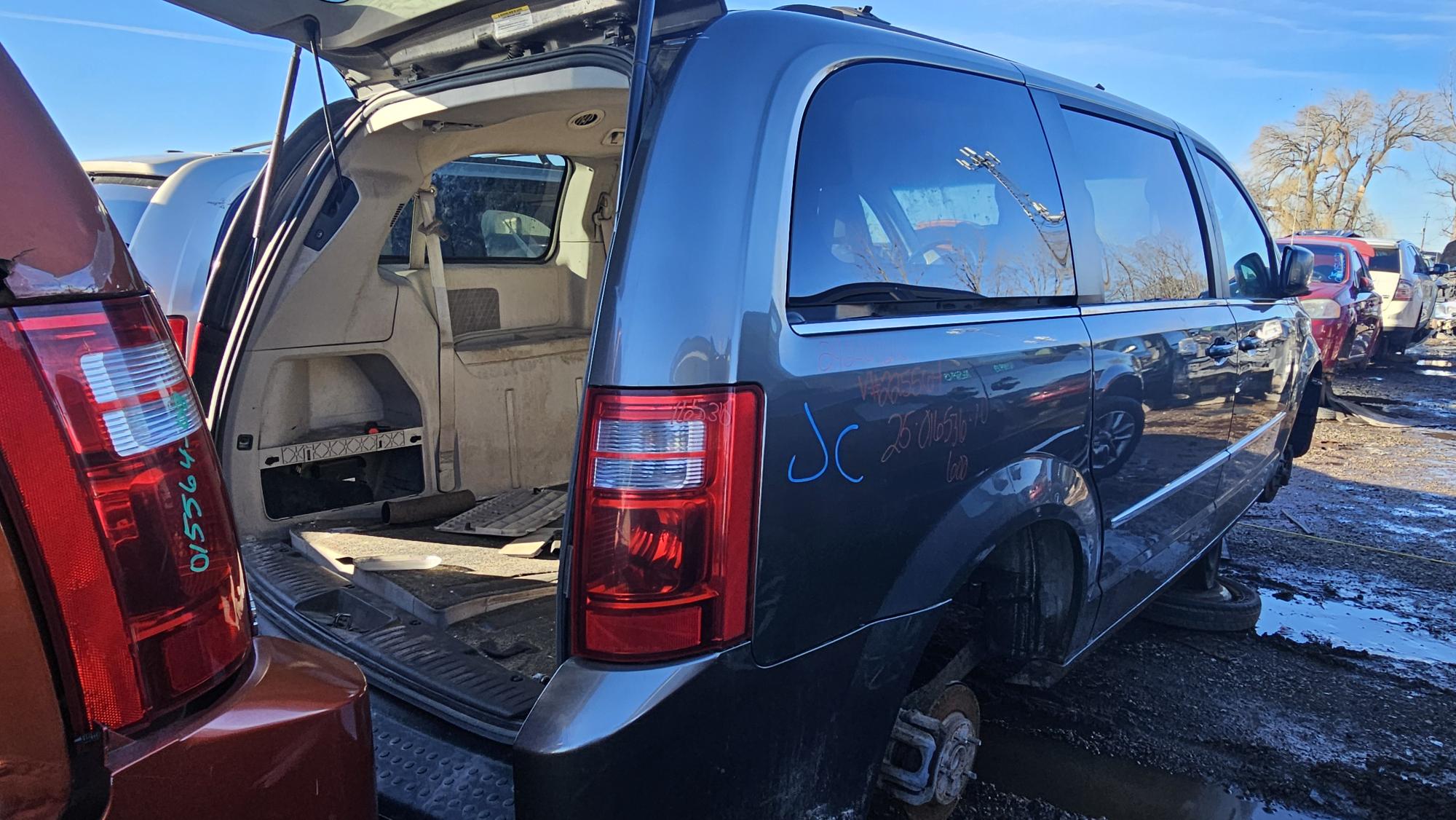 DODGE GRAND CARAVAN 2010