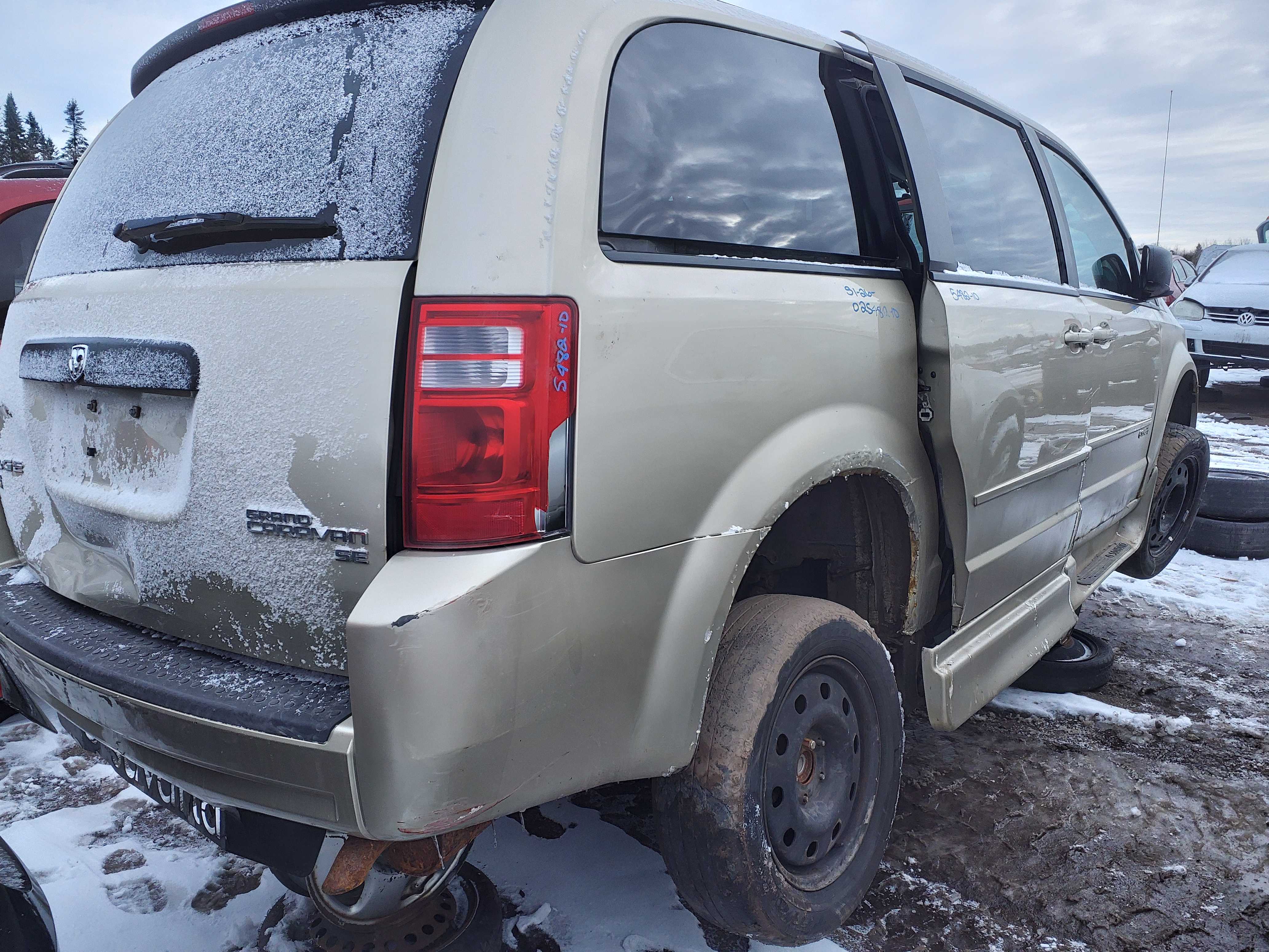 DODGE GRAND CARAVAN 2010