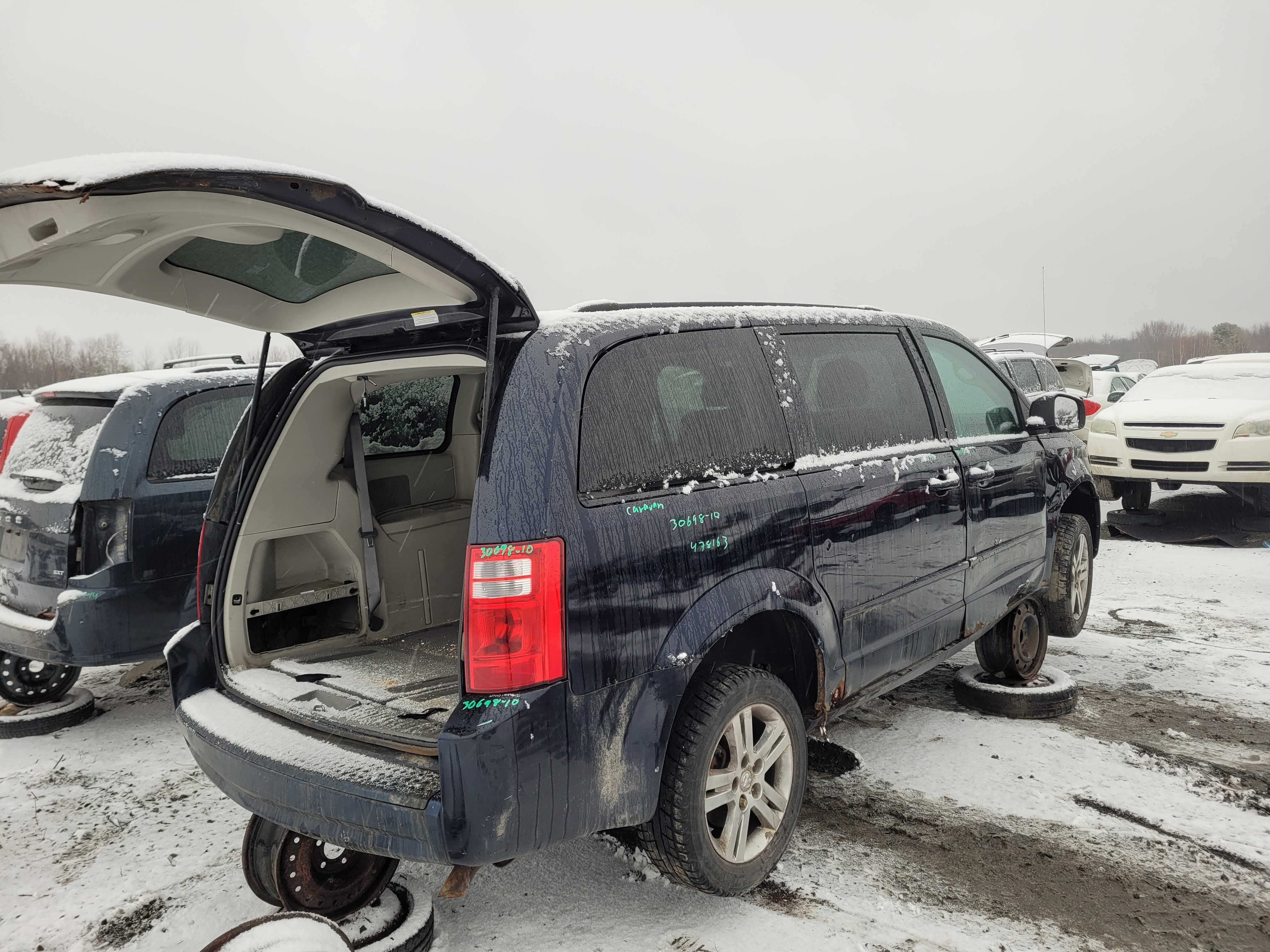 DODGE GRAND CARAVAN 2010