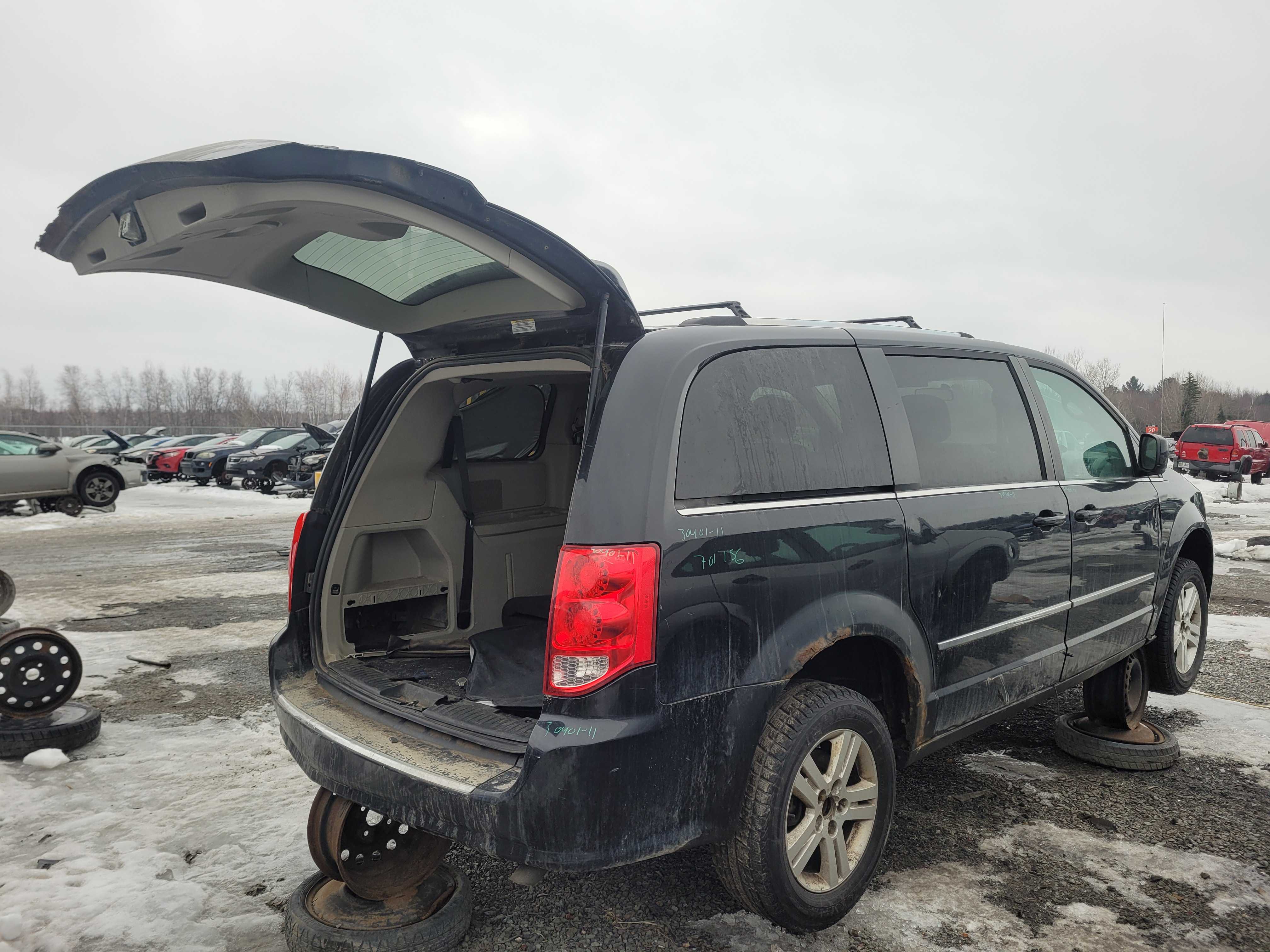 DODGE GRAND CARAVAN 2011