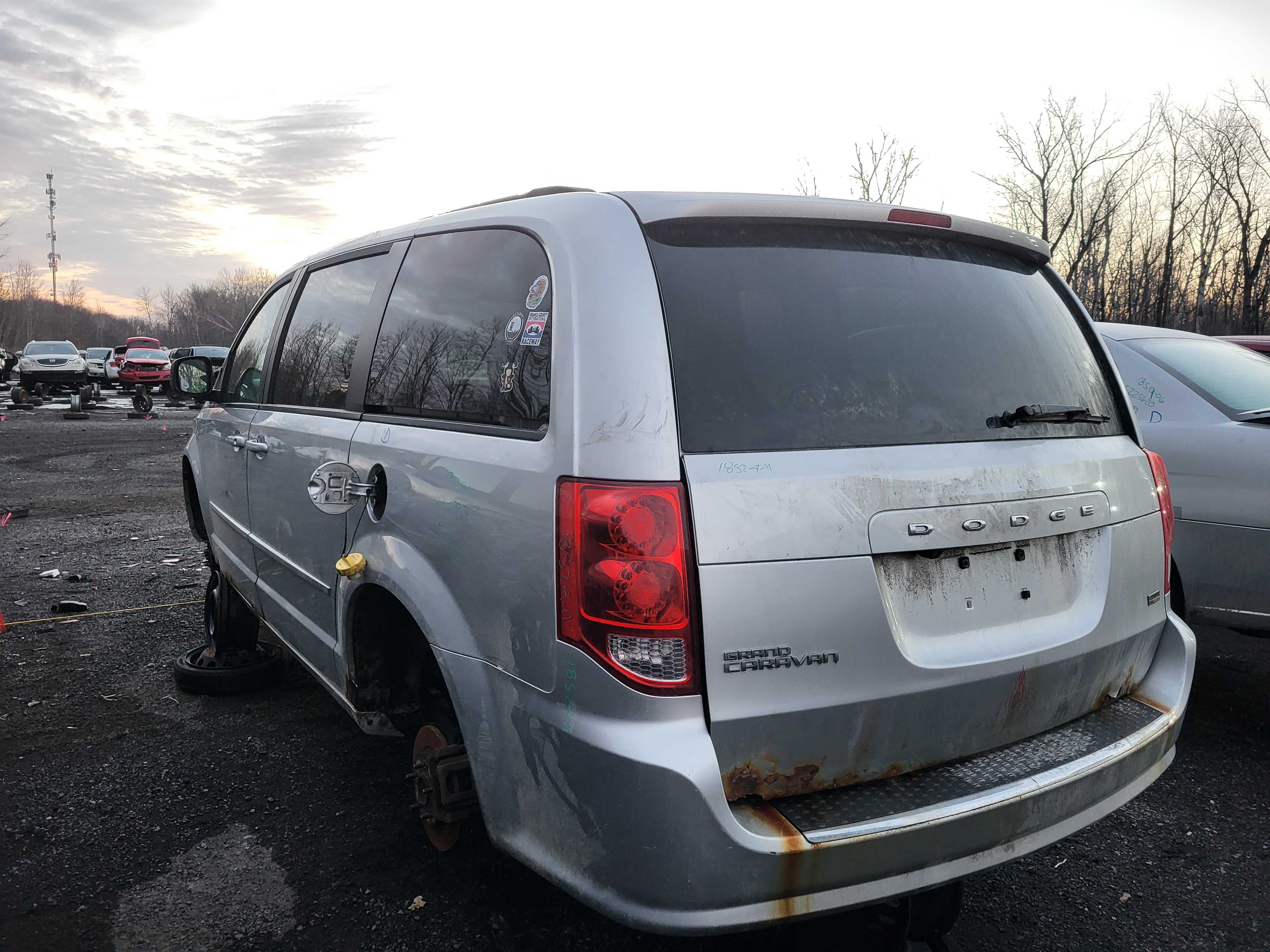 DODGE GRAND CARAVAN 2011