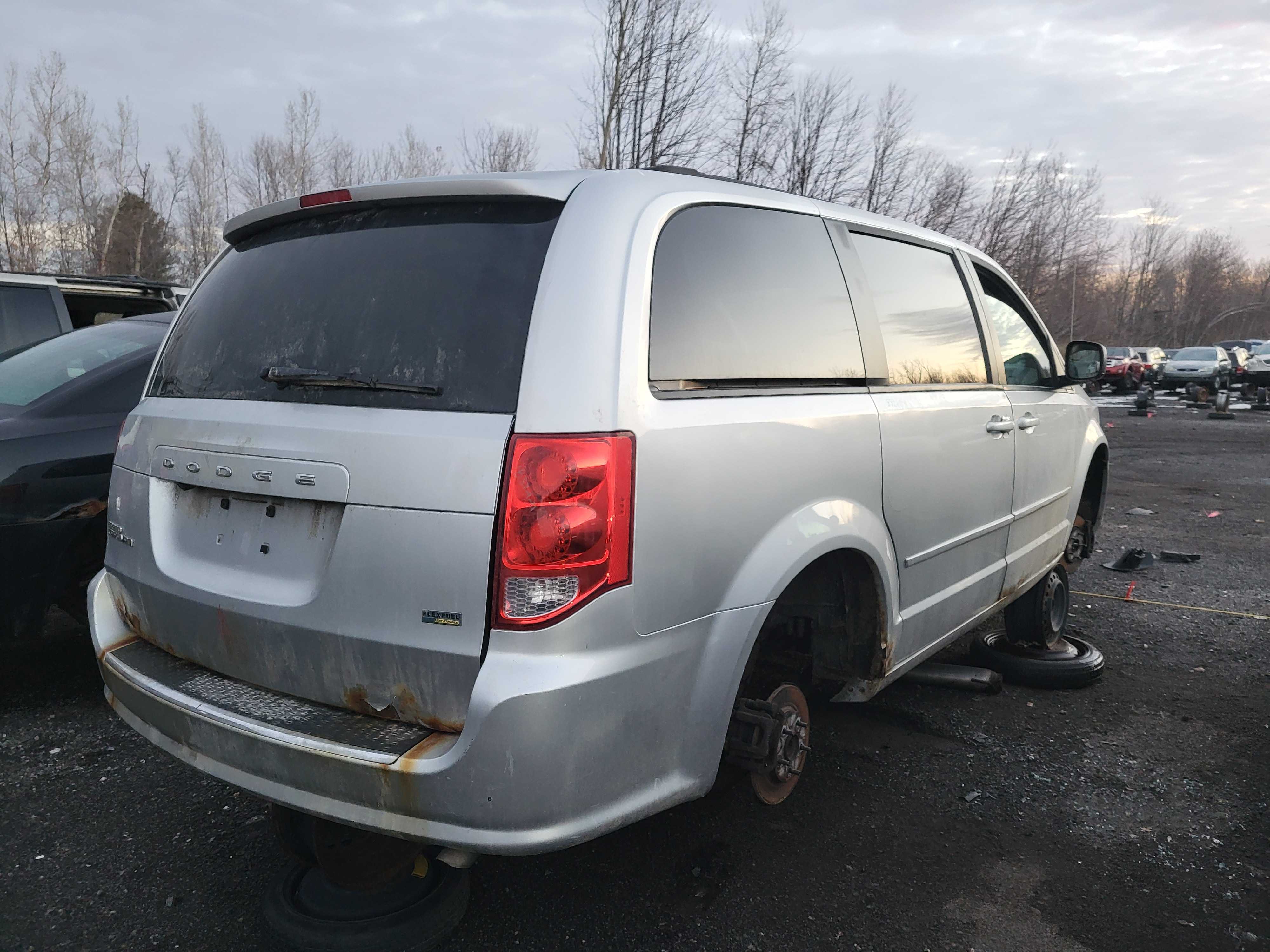 DODGE GRAND CARAVAN 2011
