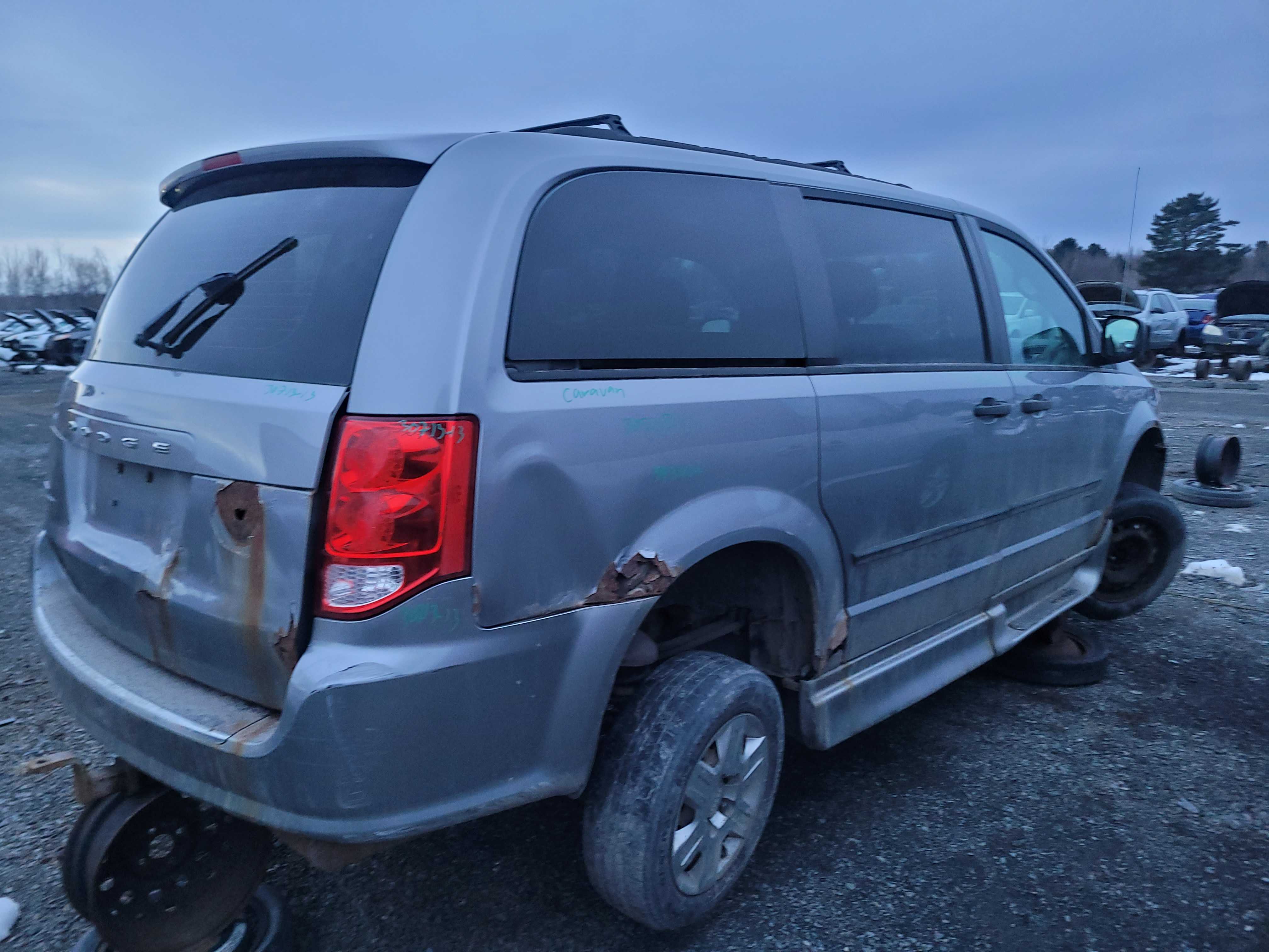 DODGE GRAND CARAVAN 2013