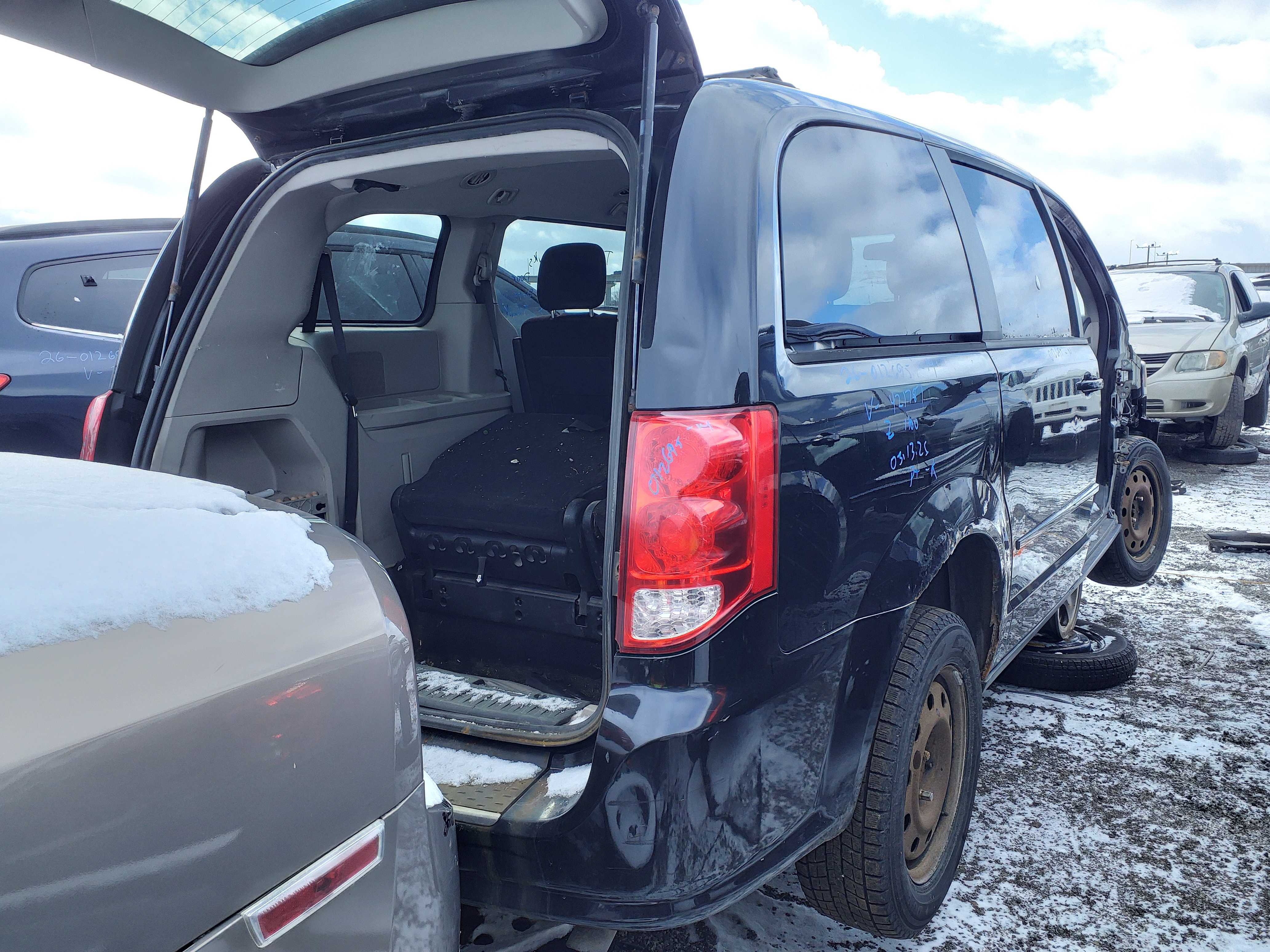 DODGE GRAND CARAVAN 2014