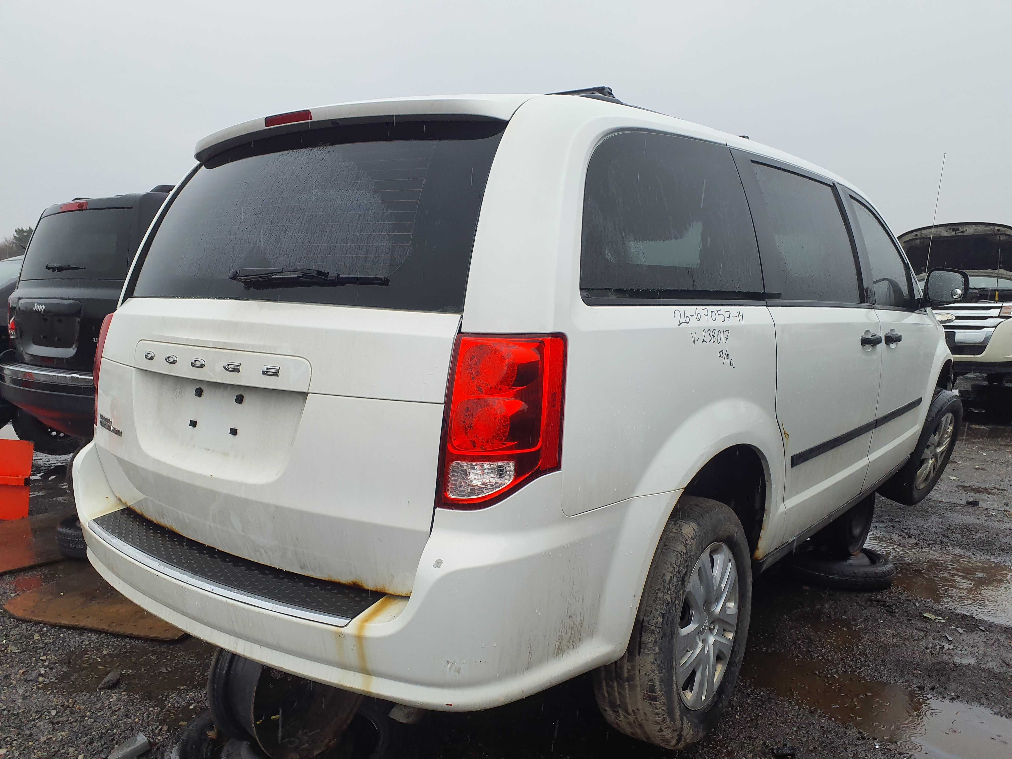 DODGE GRAND CARAVAN 2014