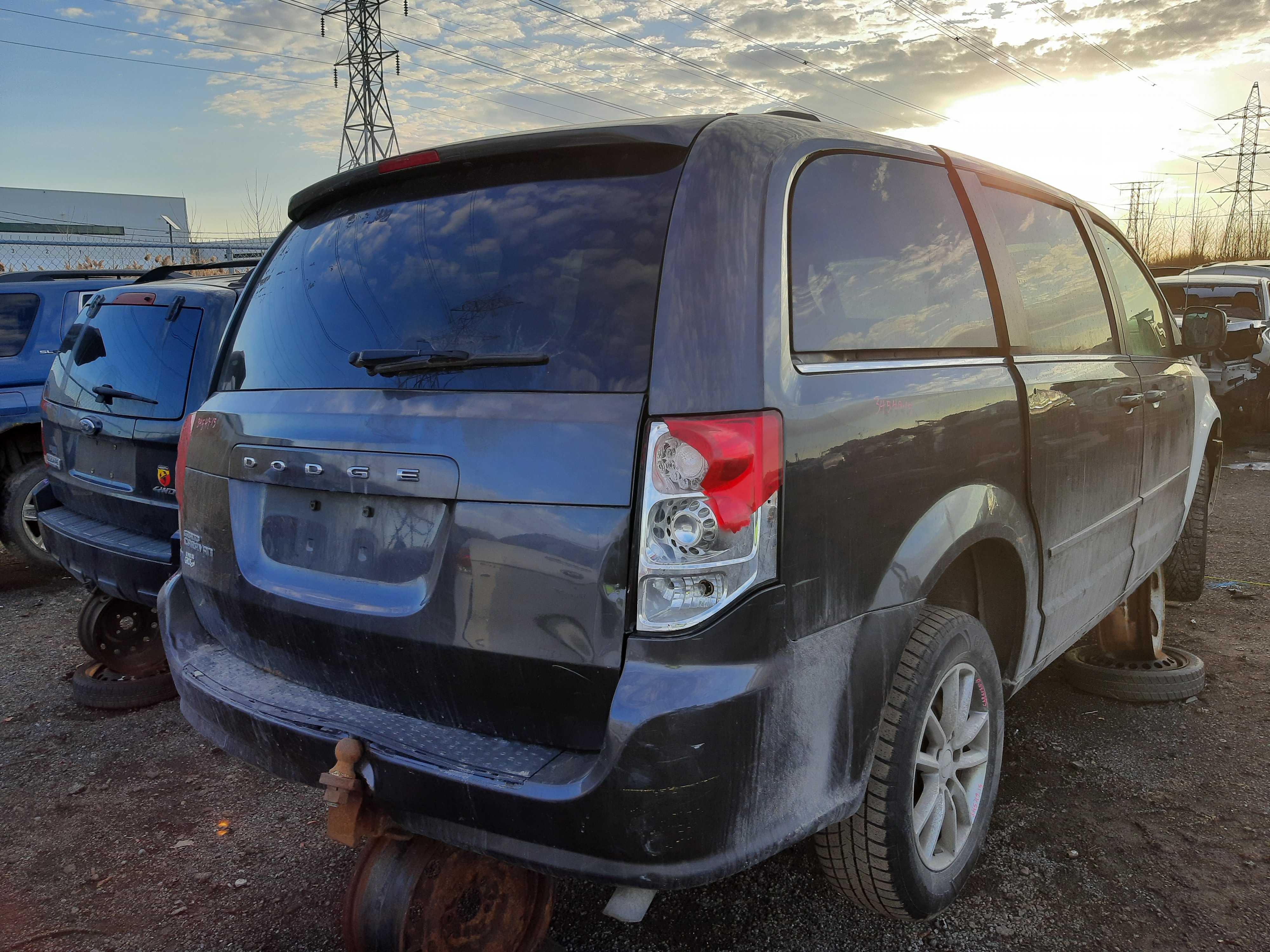 DODGE GRAND CARAVAN 2015