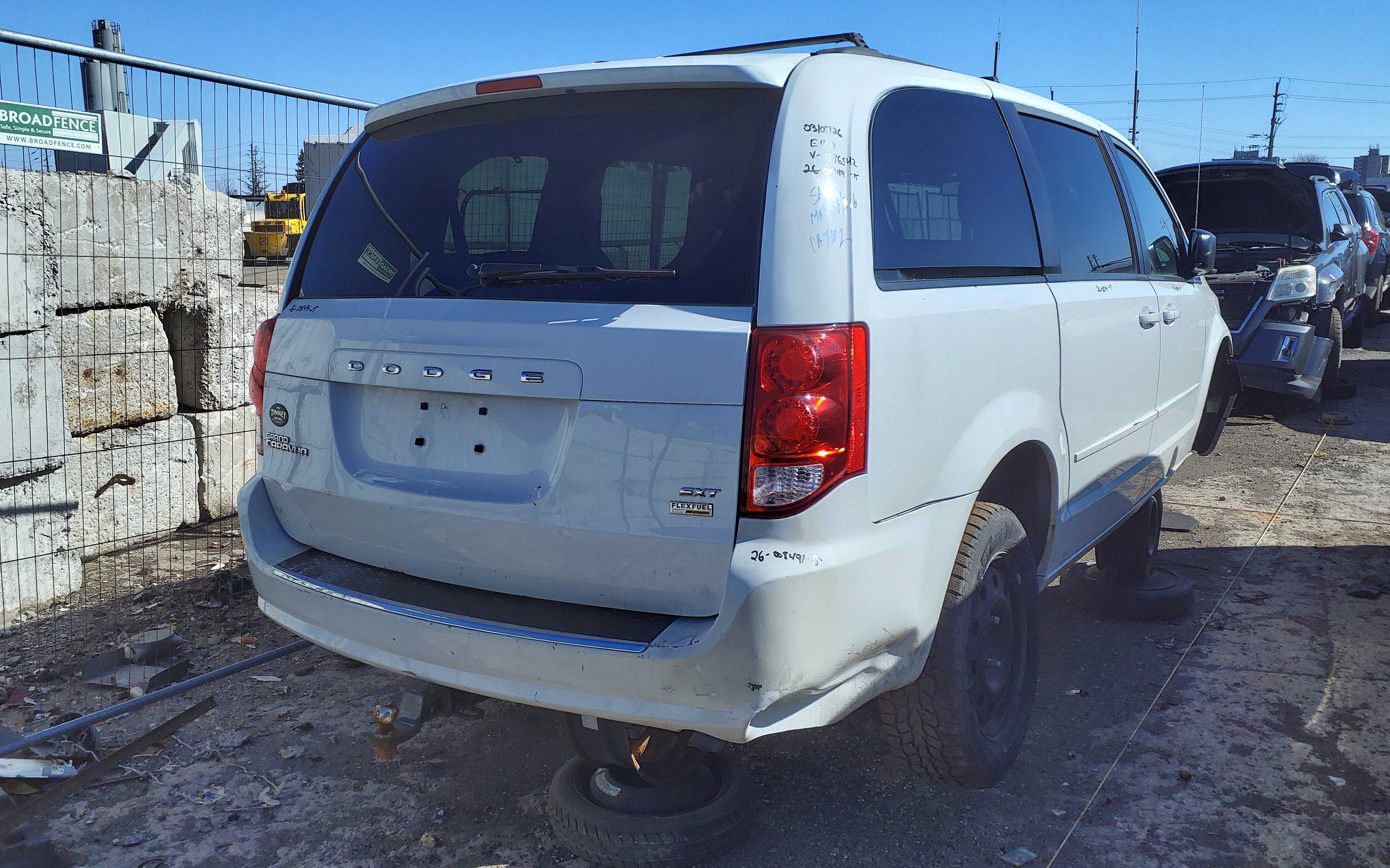DODGE GRAND CARAVAN 2015