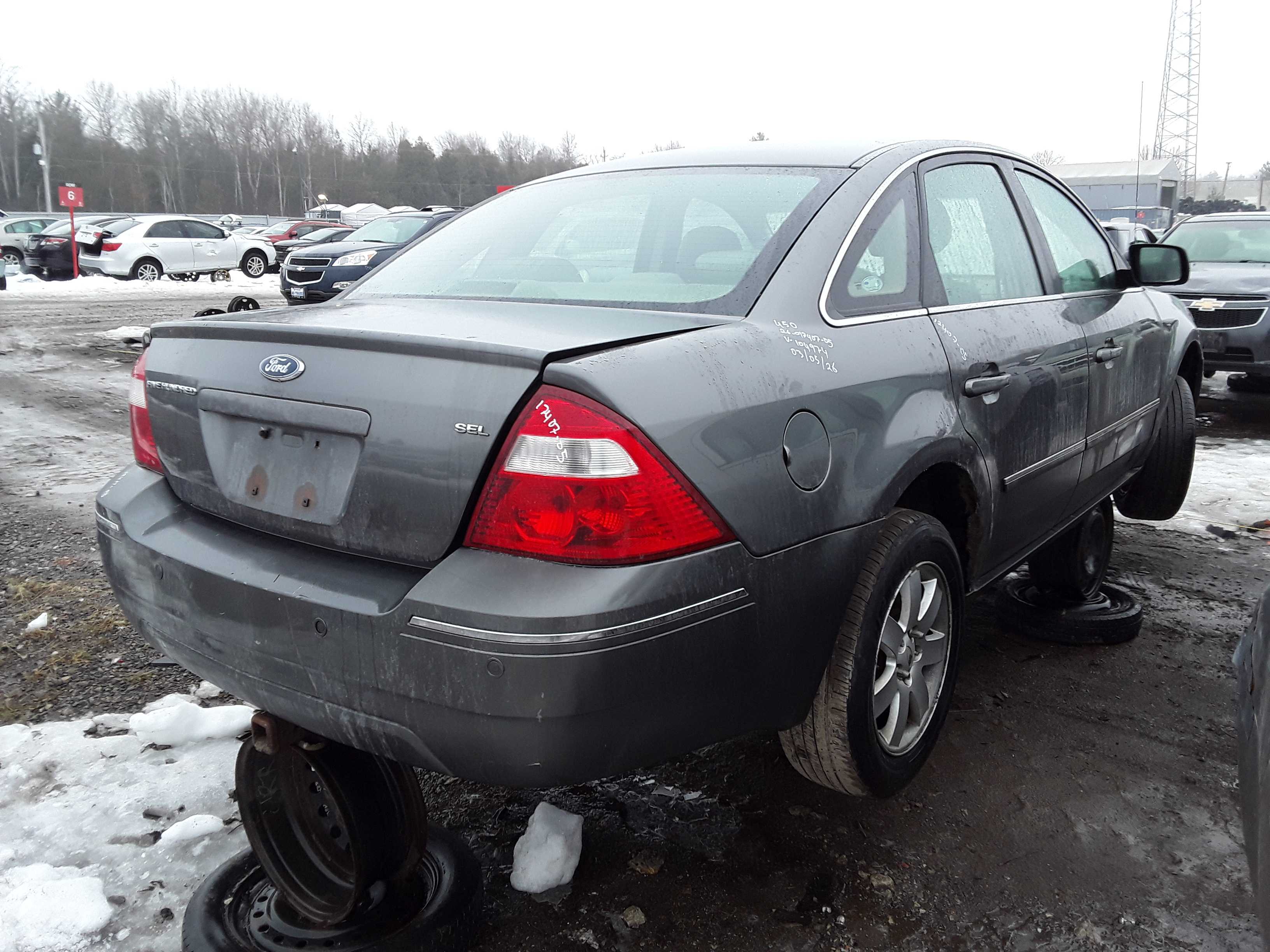 FORD FIVE HUNDRED 2005