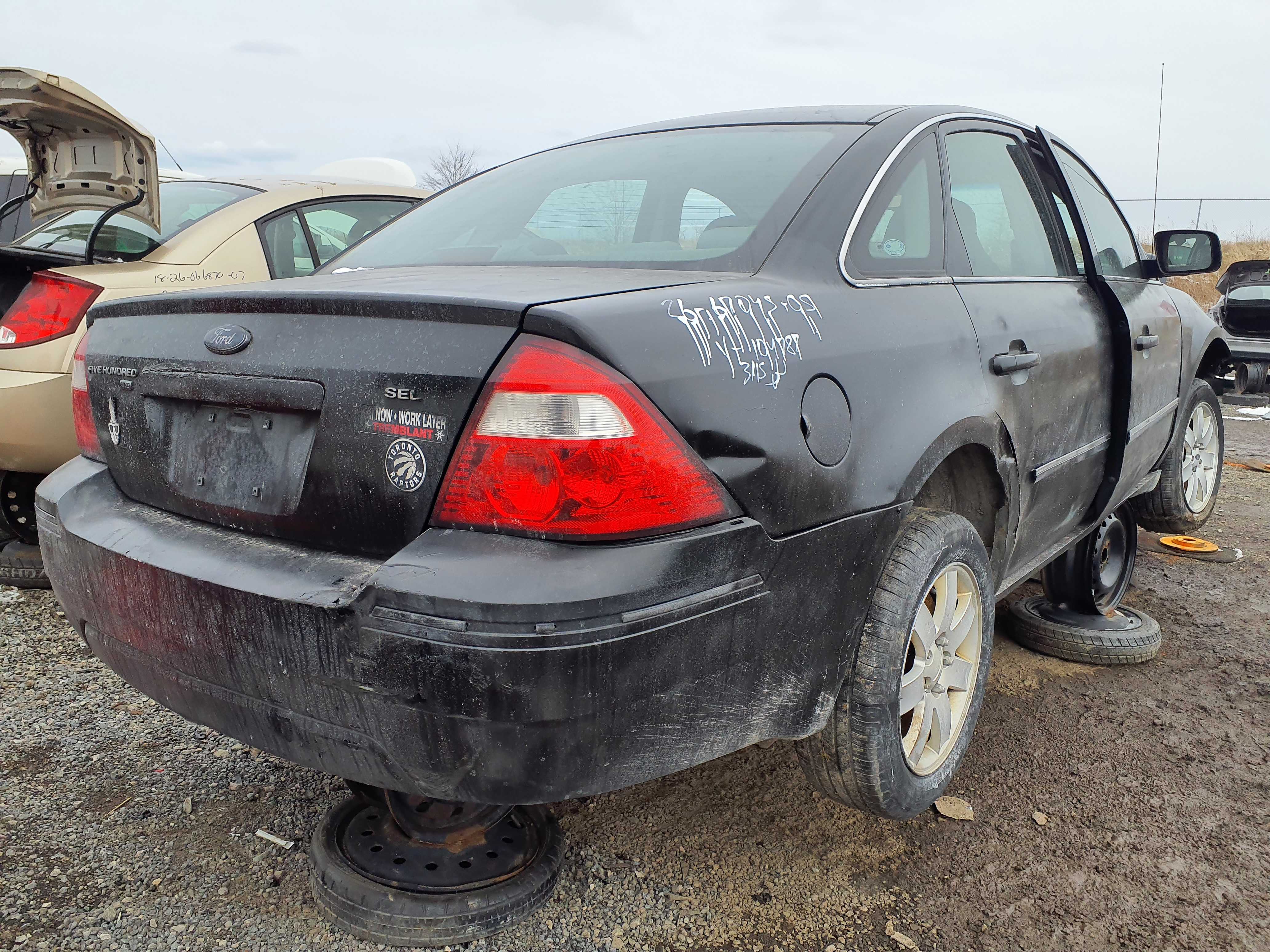 FORD FIVE HUNDRED 2005