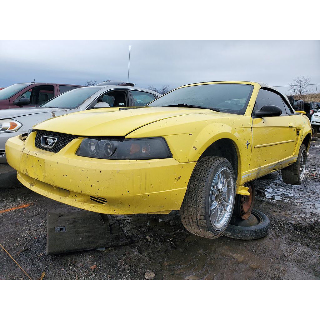 FORD MUSTANG 2001