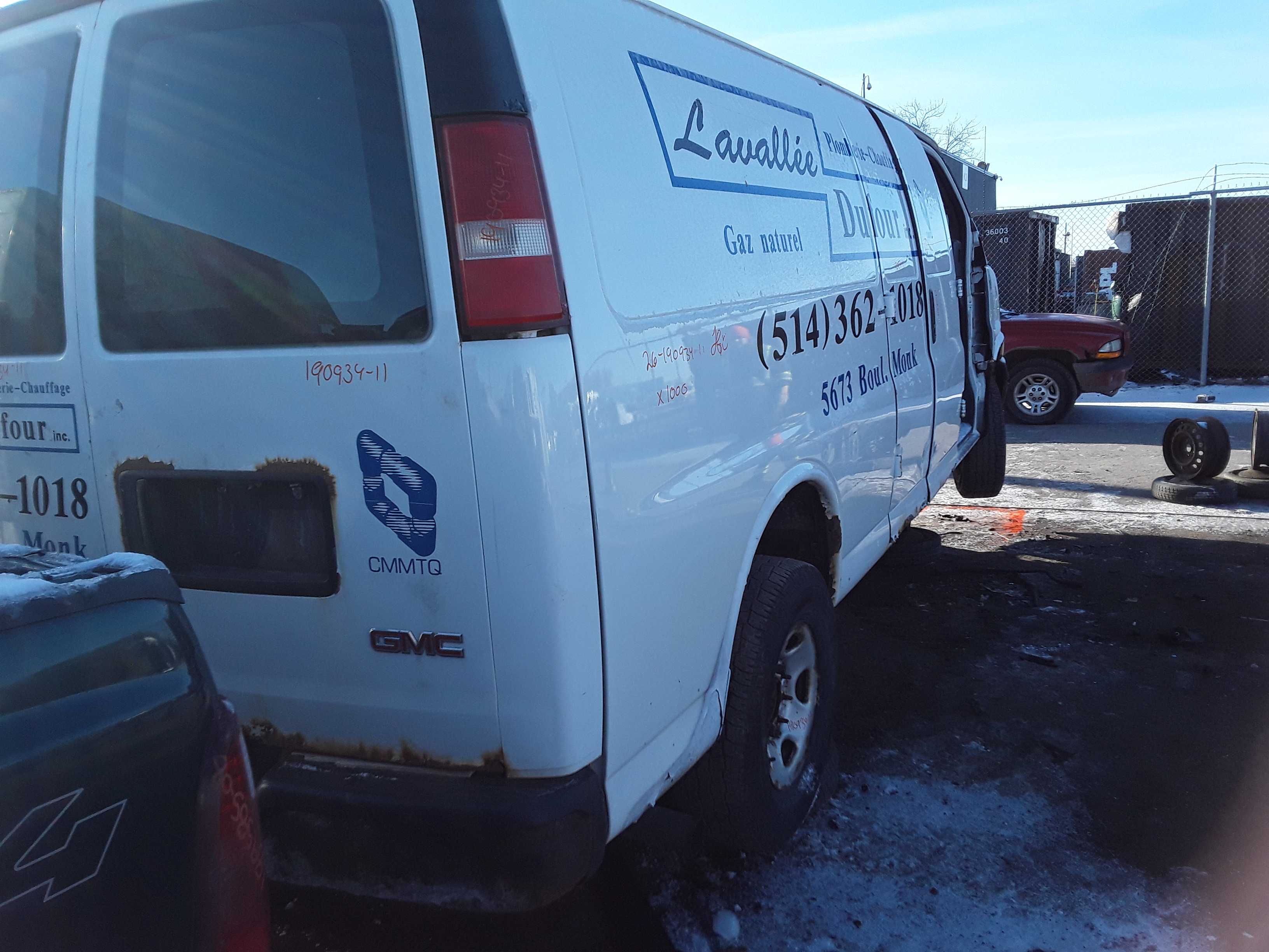 GMC SAVANA CARGO 2011