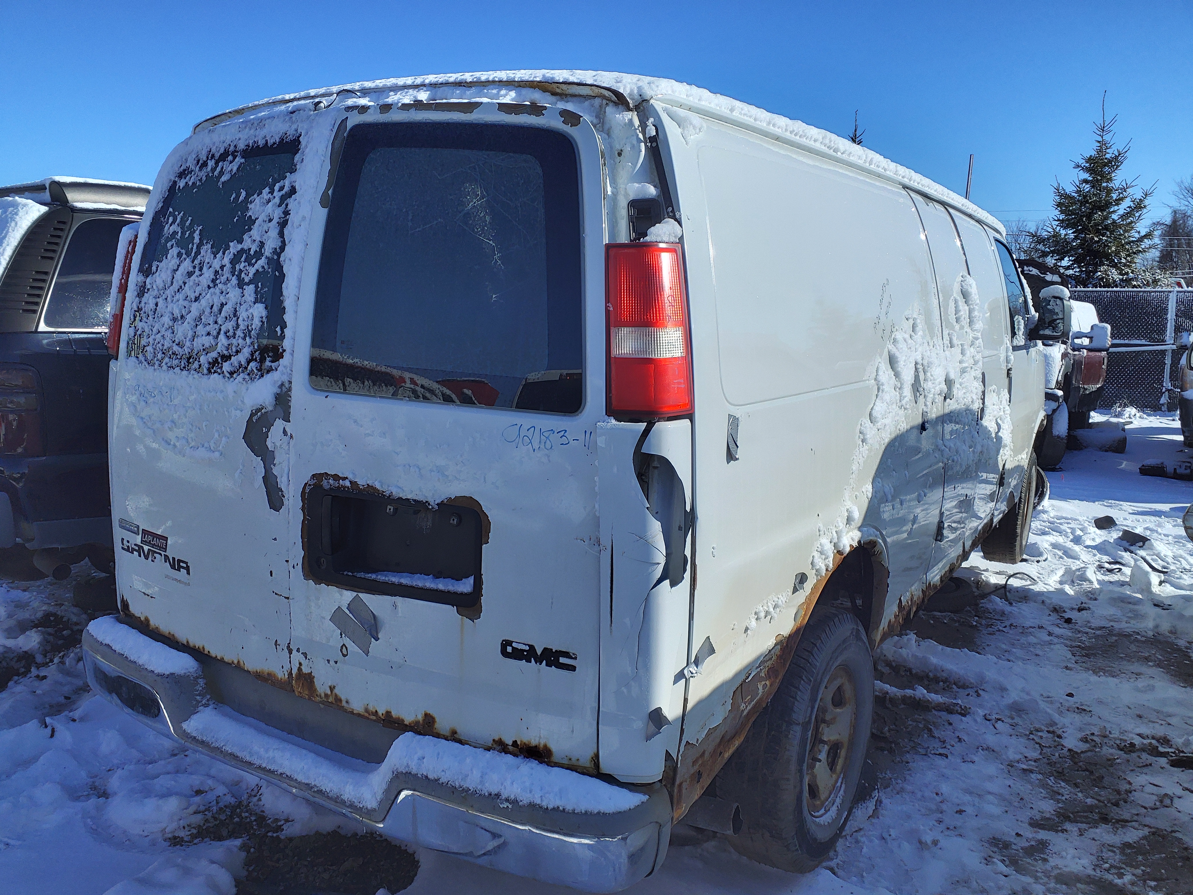 GMC SAVANA CARGO 2011