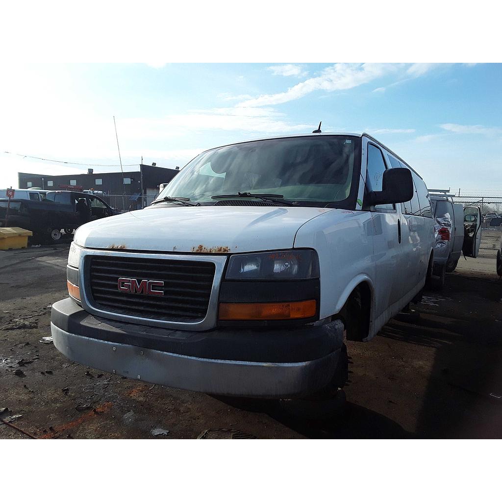 GMC SAVANA CARGO 2015