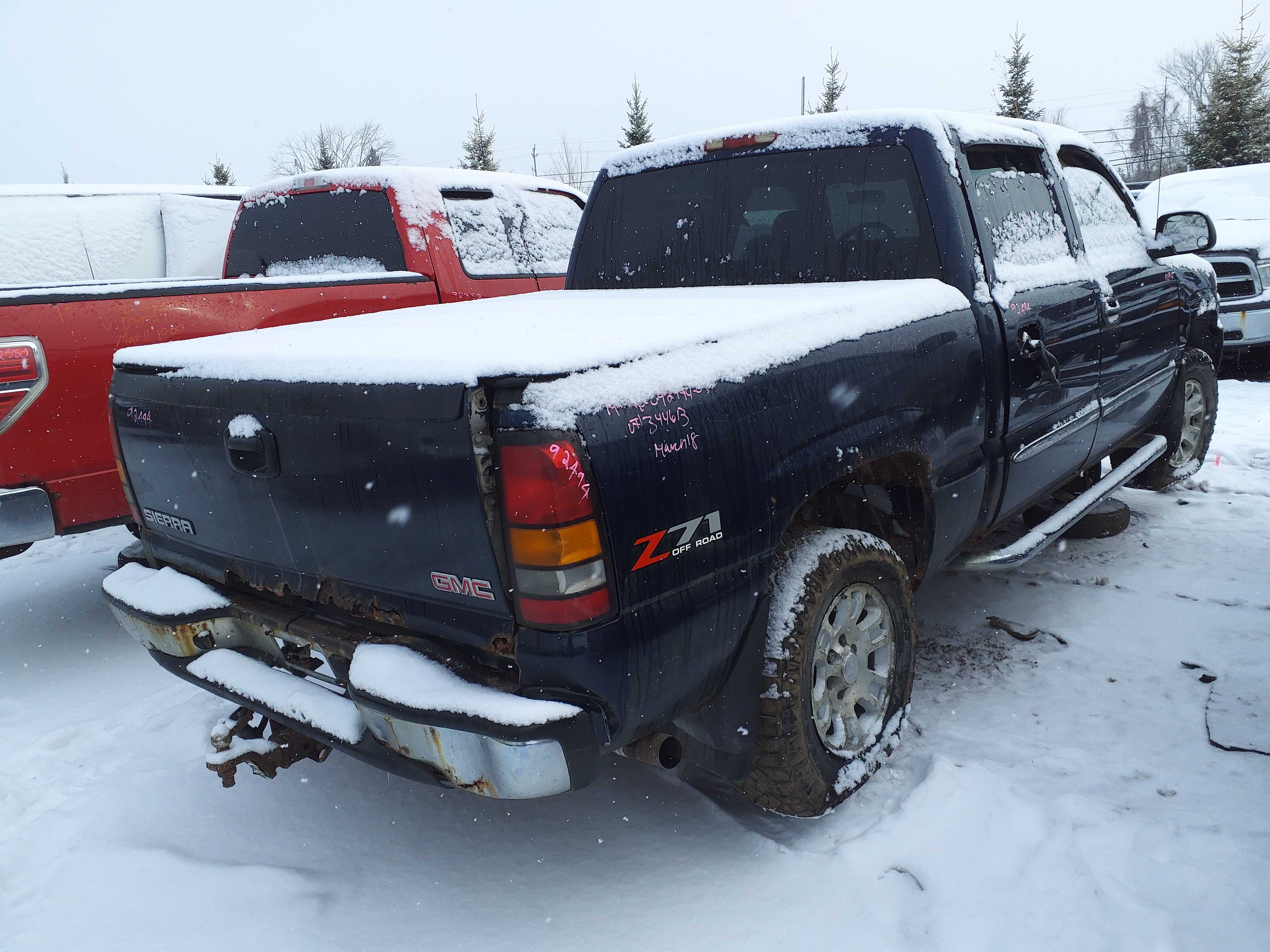 GMC SIERRA 1500 2005