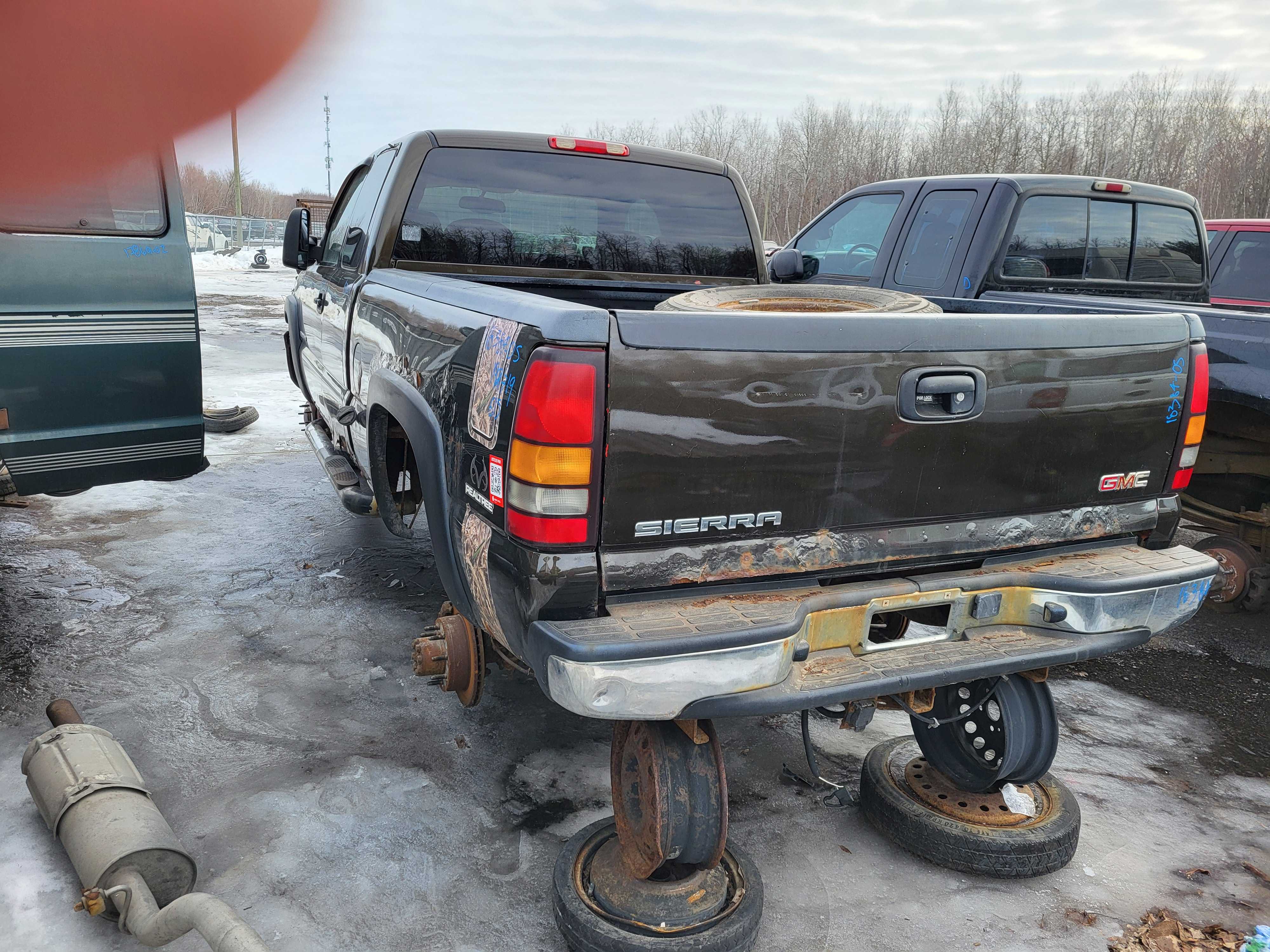 GMC SIERRA 2500 2005