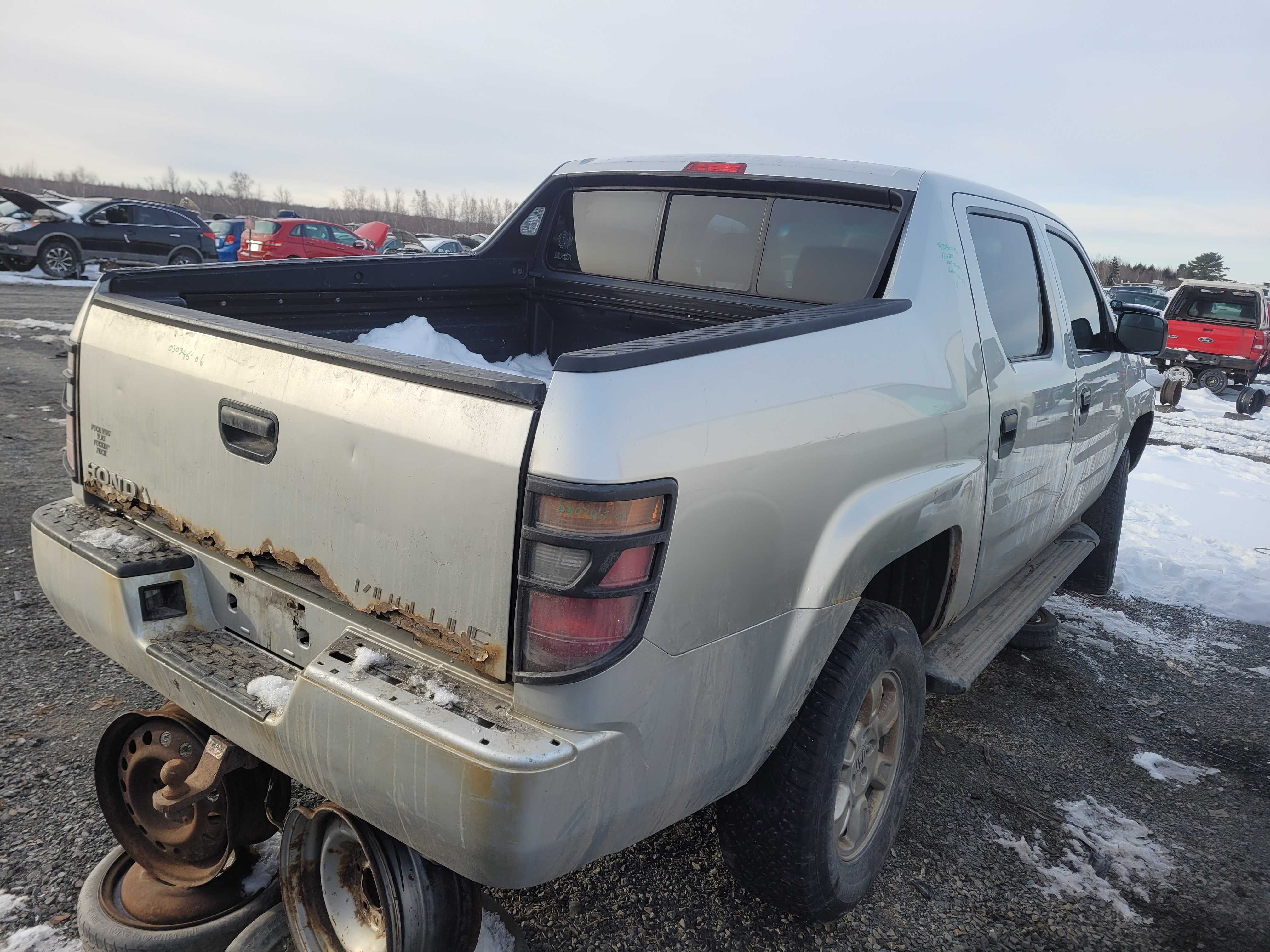 HONDA RIDGELINE 2006