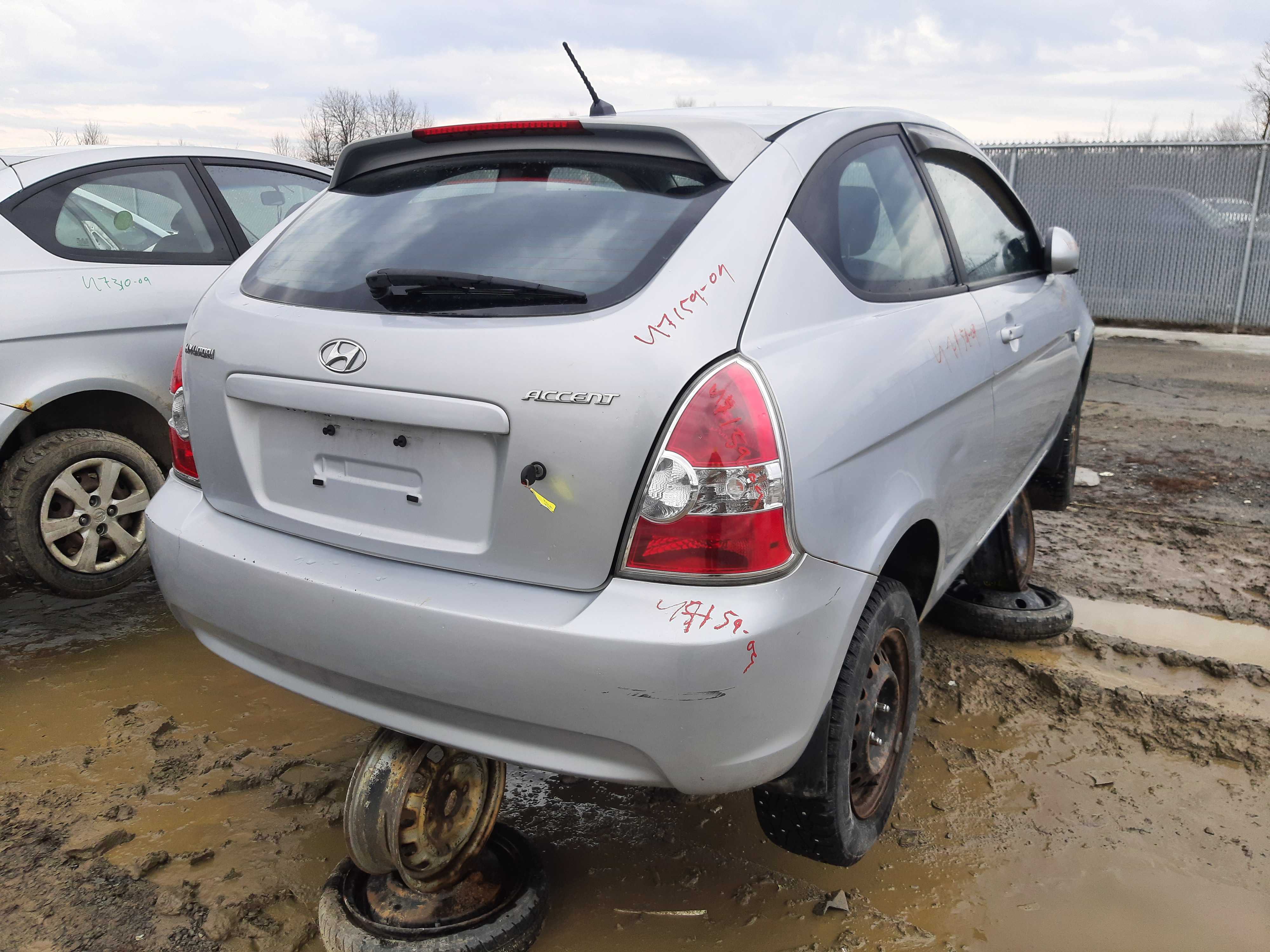 HYUNDAI ACCENT 2009