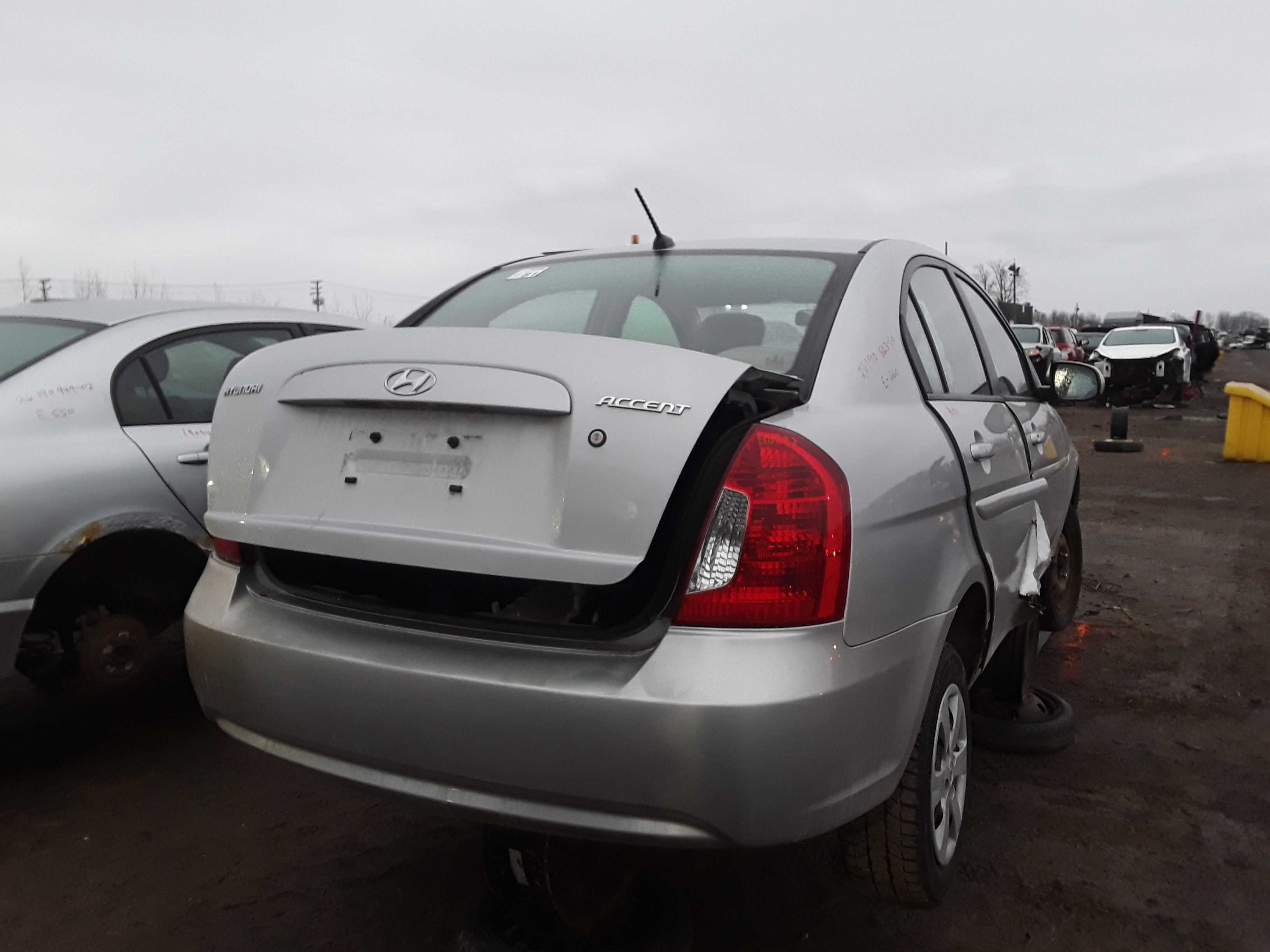 HYUNDAI ACCENT 2010