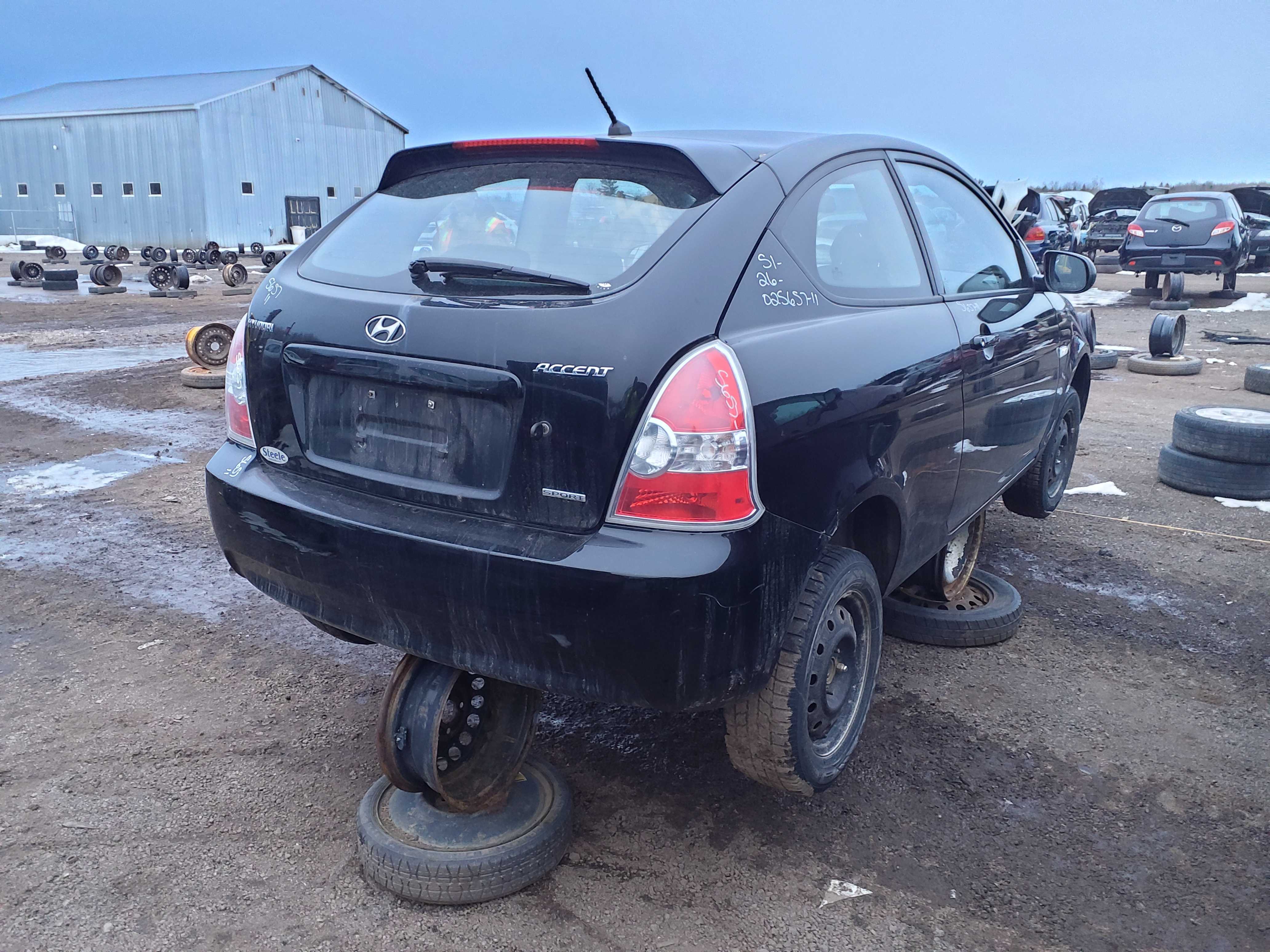 HYUNDAI ACCENT 2011