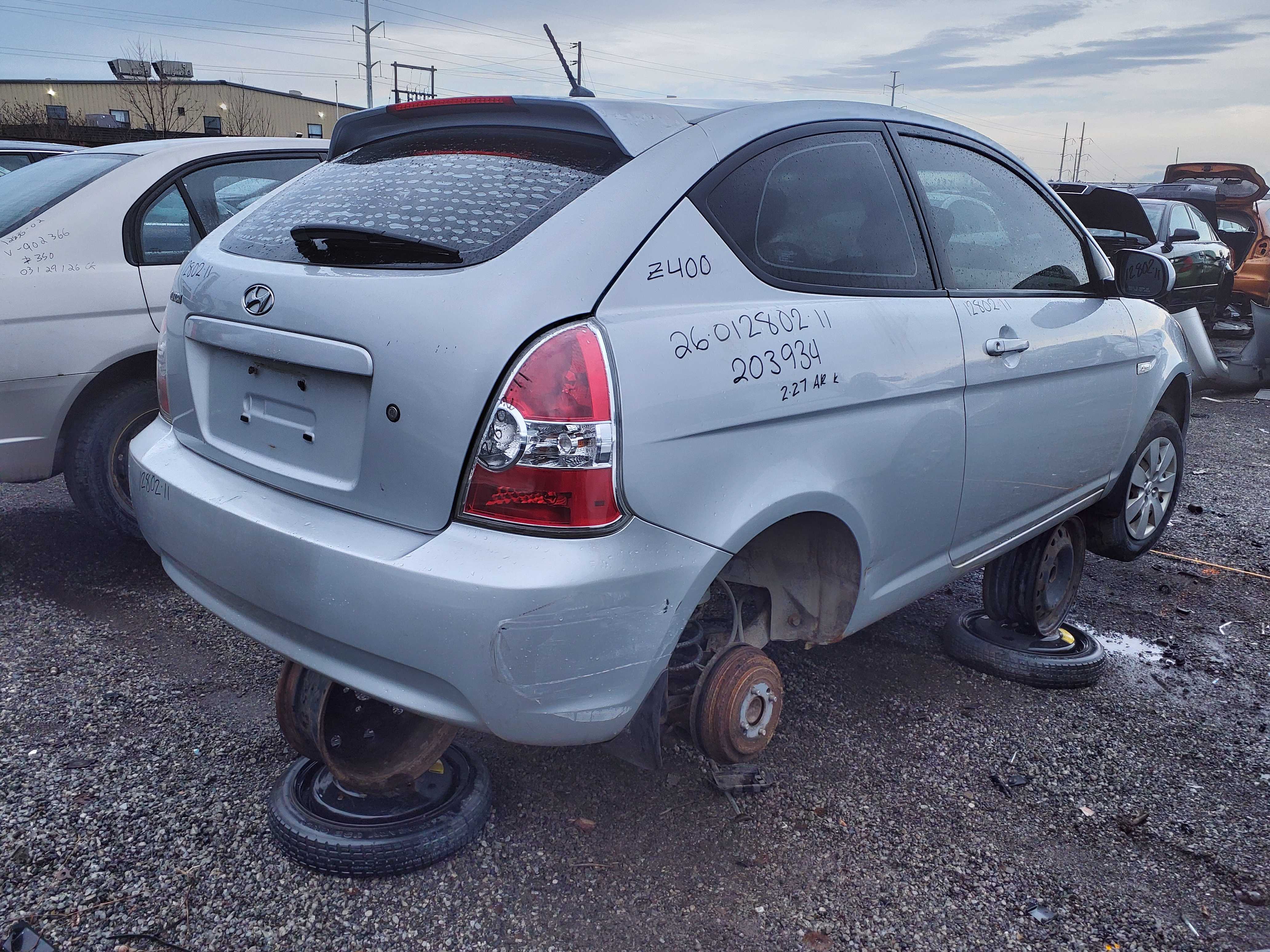 HYUNDAI ACCENT 2011