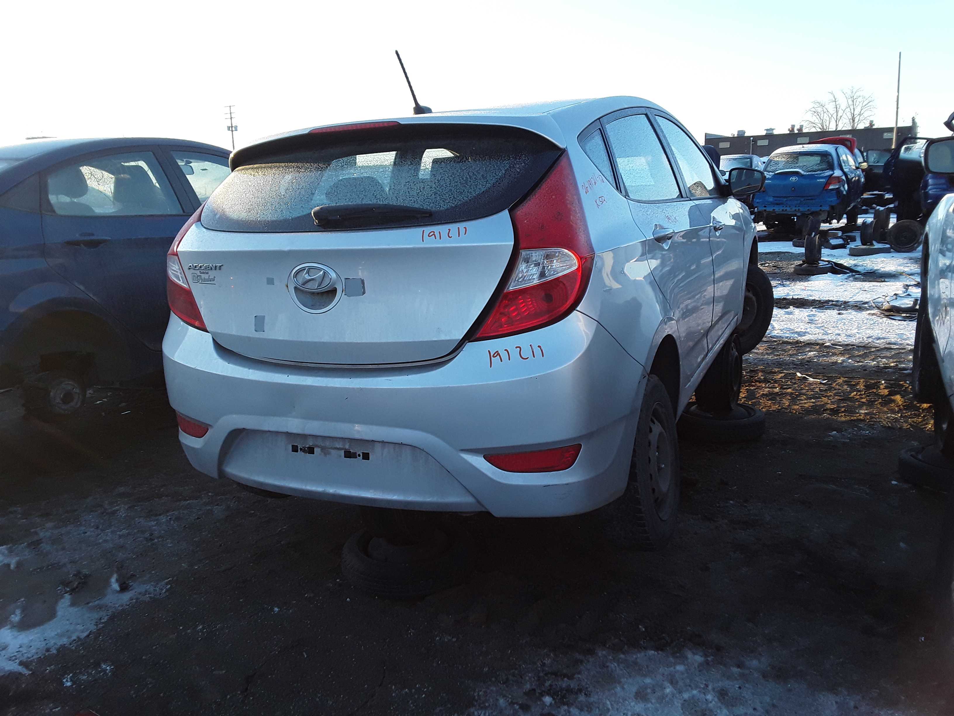 HYUNDAI ACCENT 2012