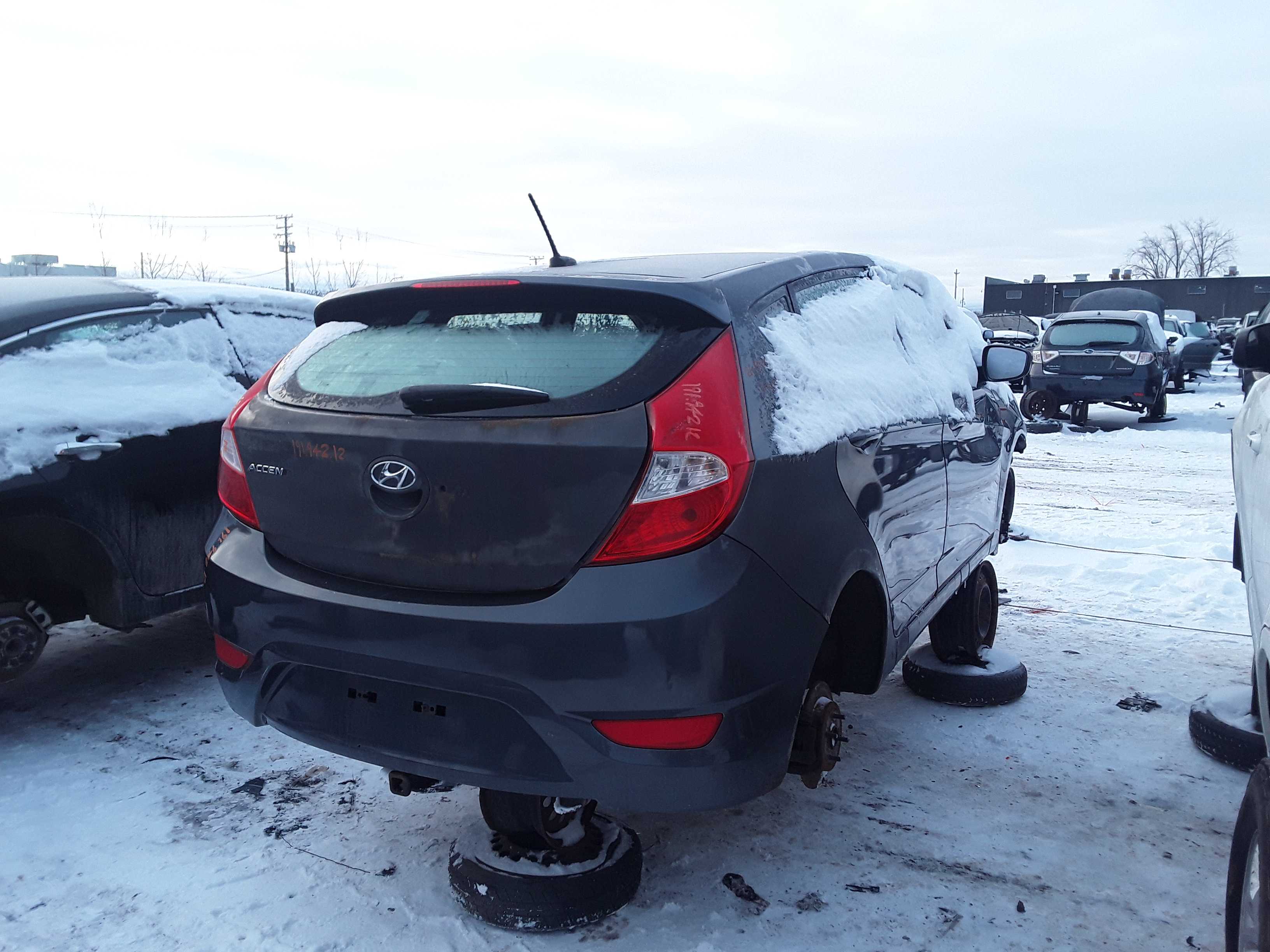 HYUNDAI ACCENT 2012