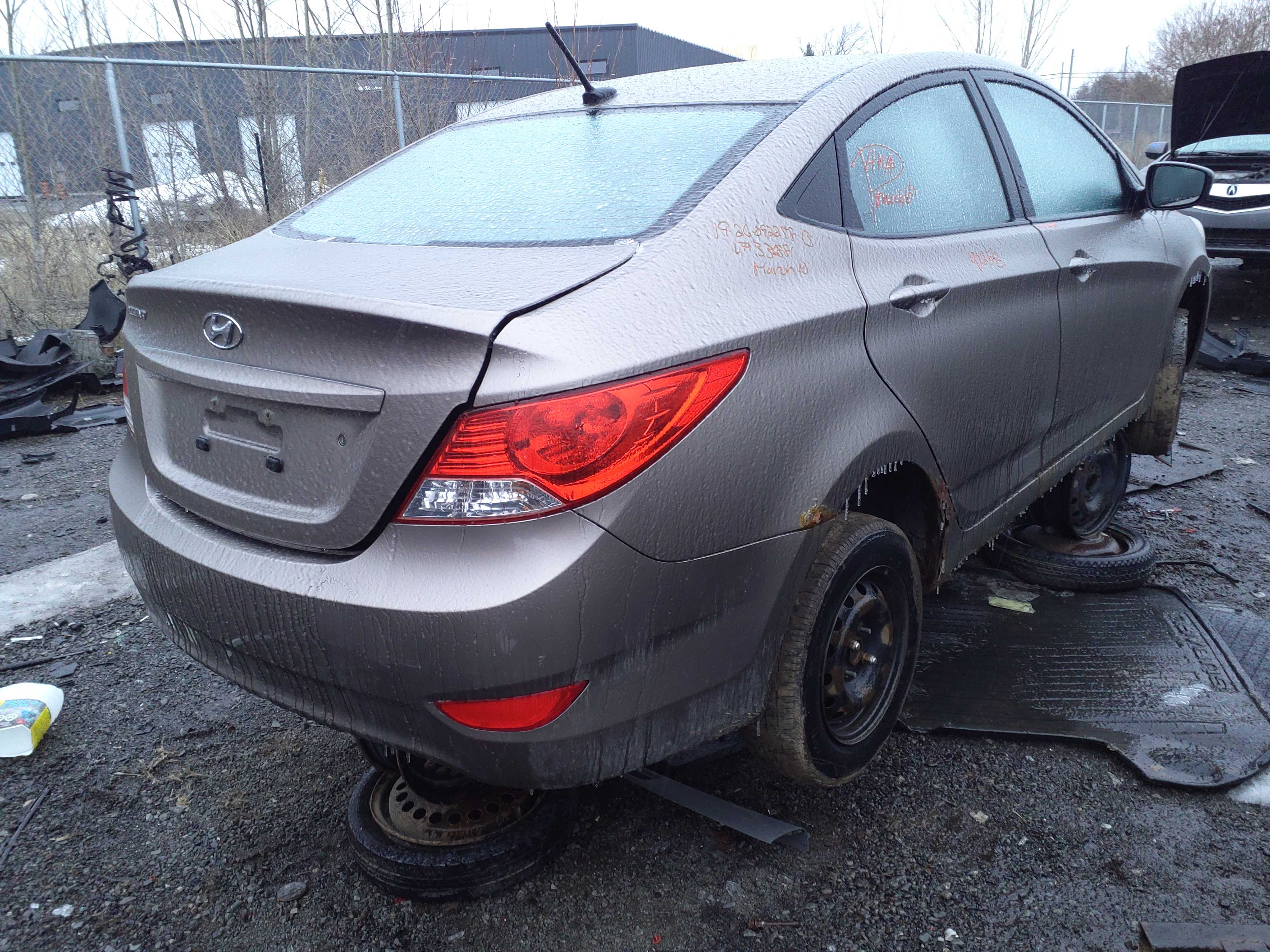 HYUNDAI ACCENT 2013