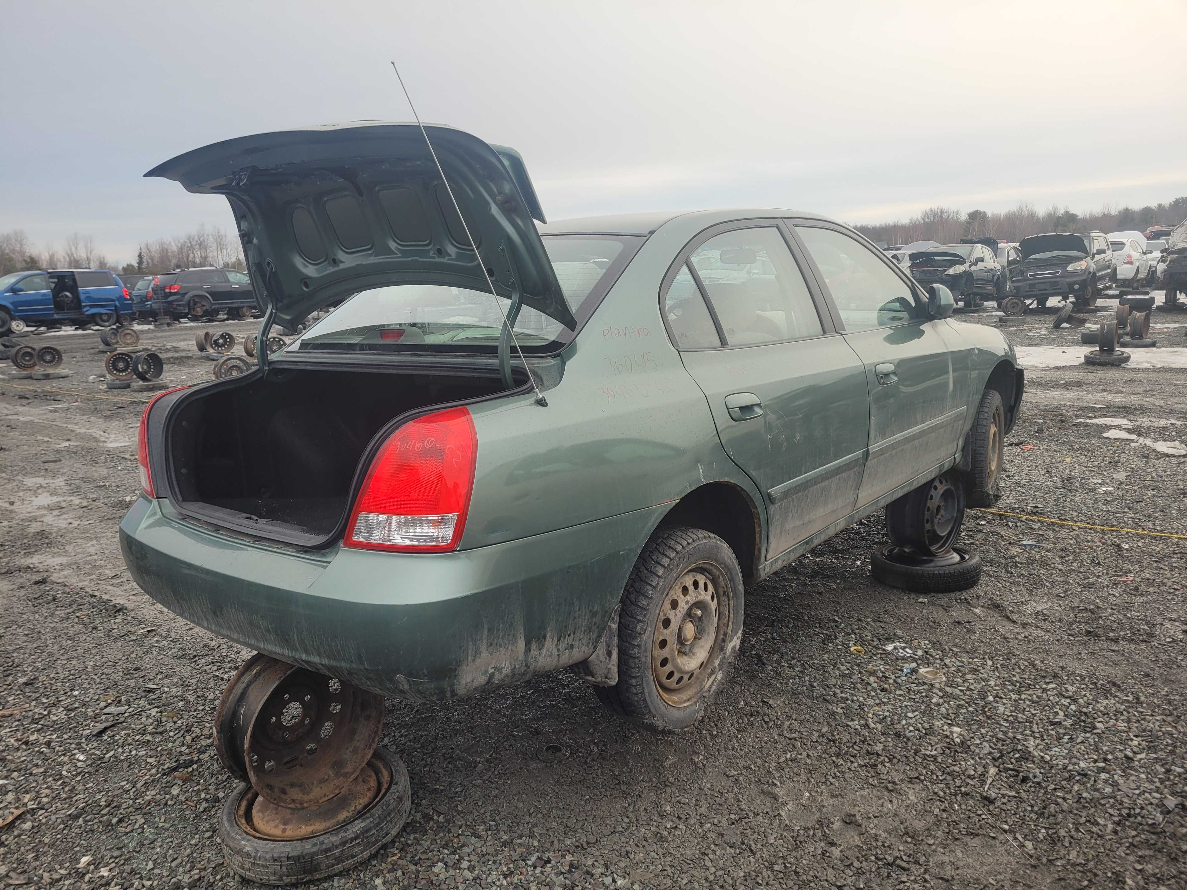 HYUNDAI ELANTRA 2002