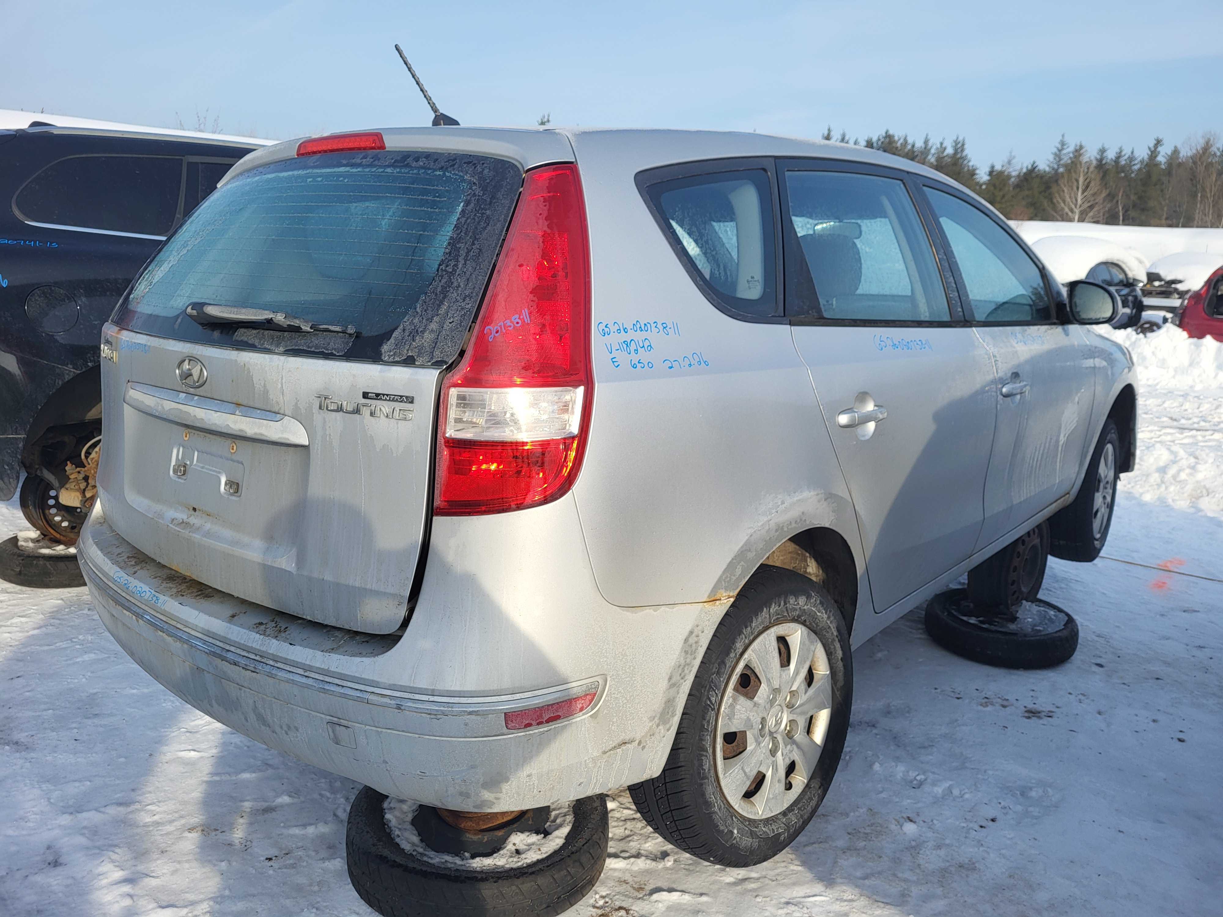 HYUNDAI ELANTRA 2011
