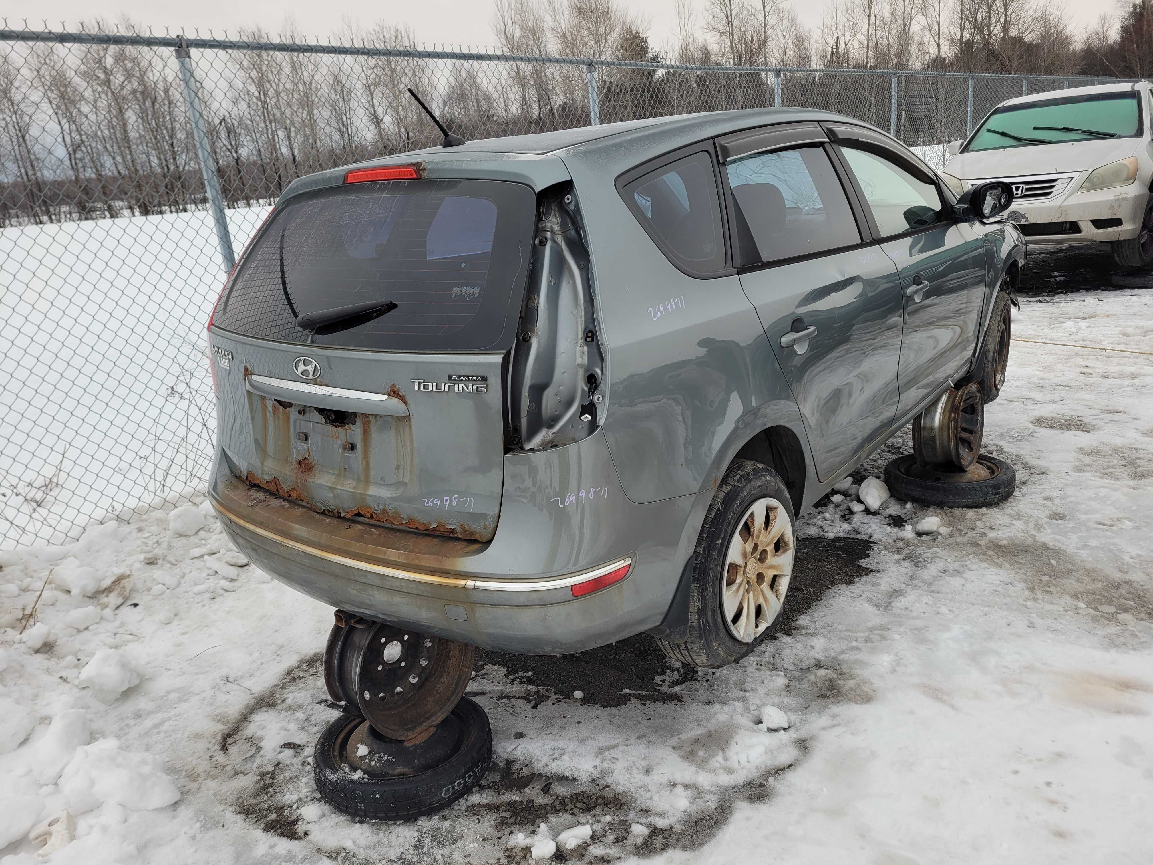 HYUNDAI ELANTRA 2011