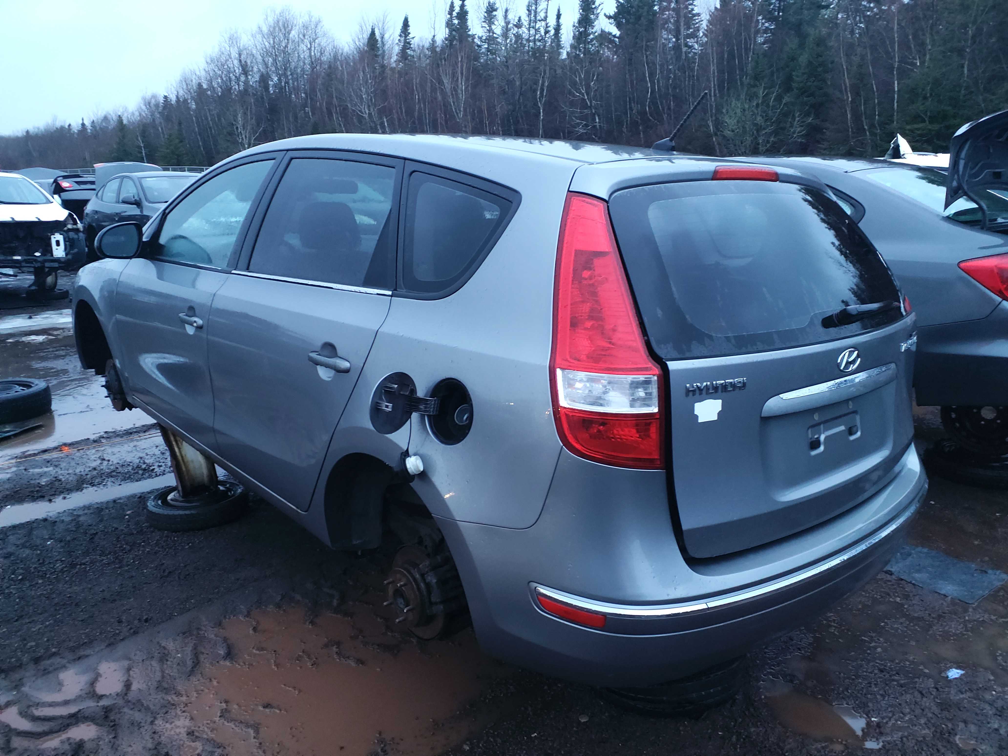 HYUNDAI ELANTRA 2011