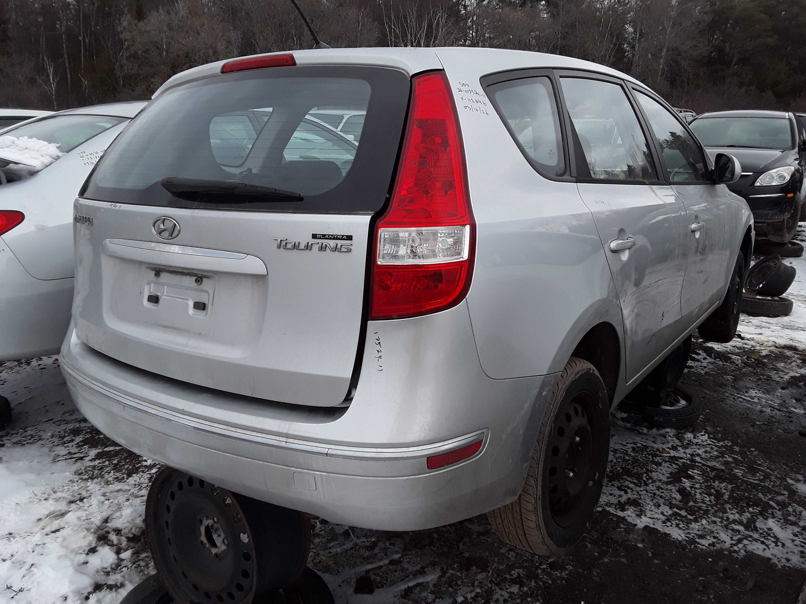 HYUNDAI ELANTRA 2011