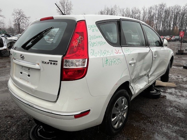 HYUNDAI ELANTRA 2011