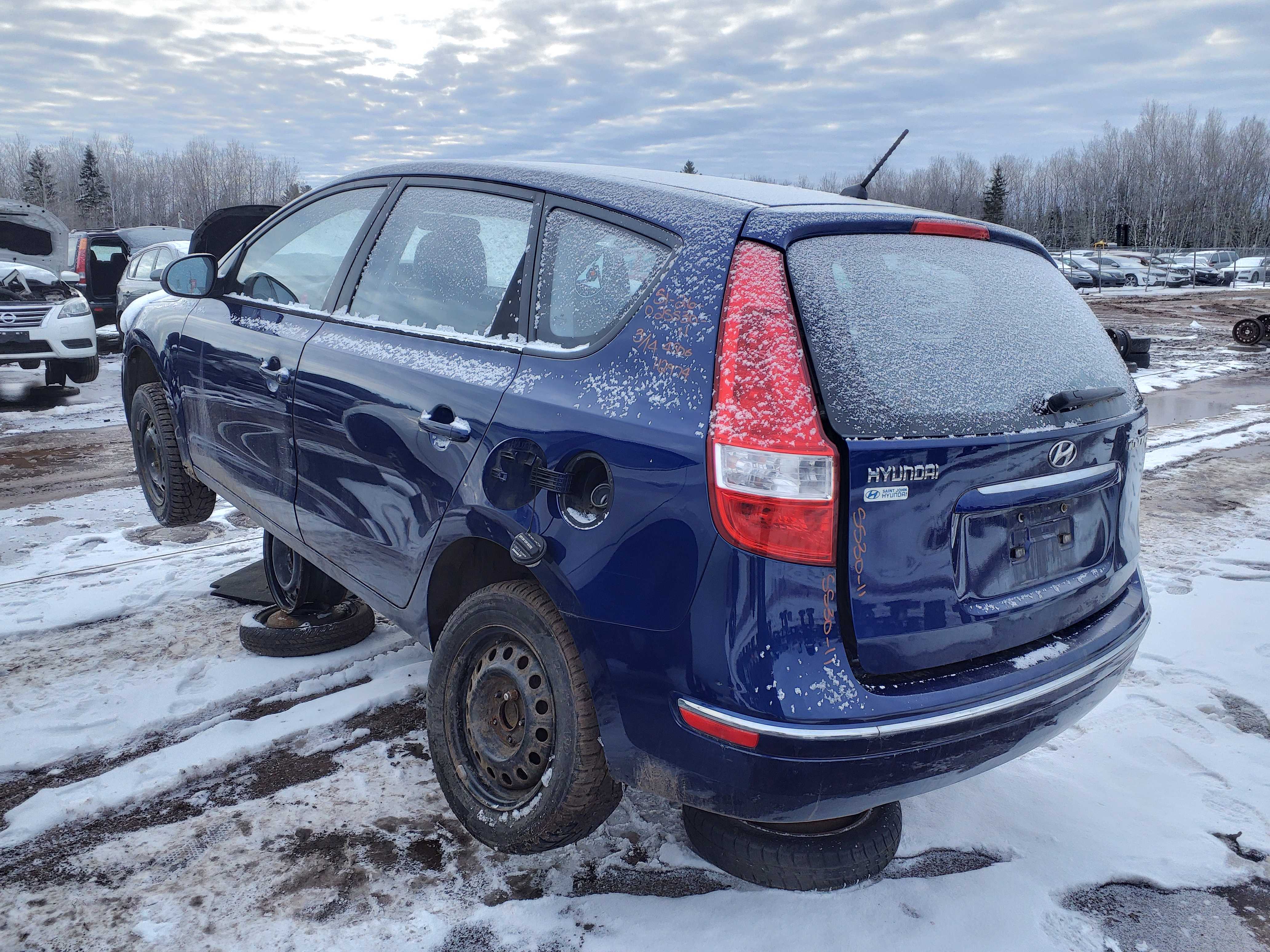 HYUNDAI ELANTRA 2011